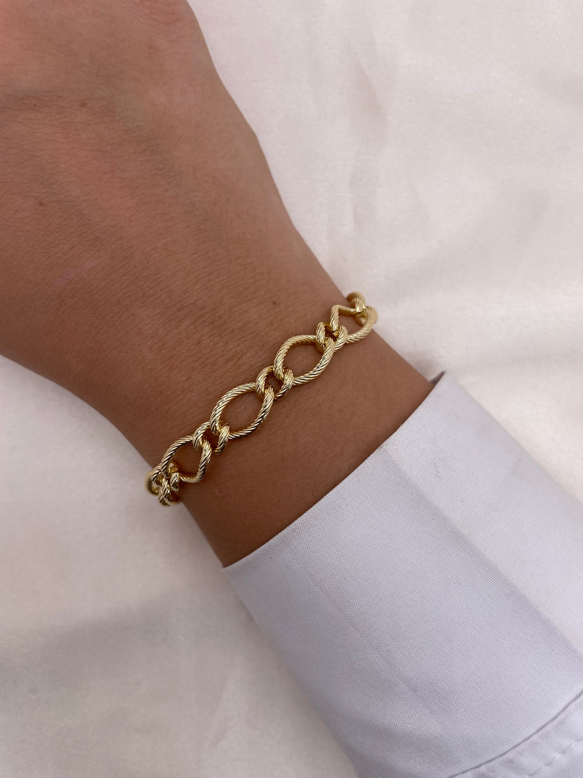 Rounded Chain Bracelet