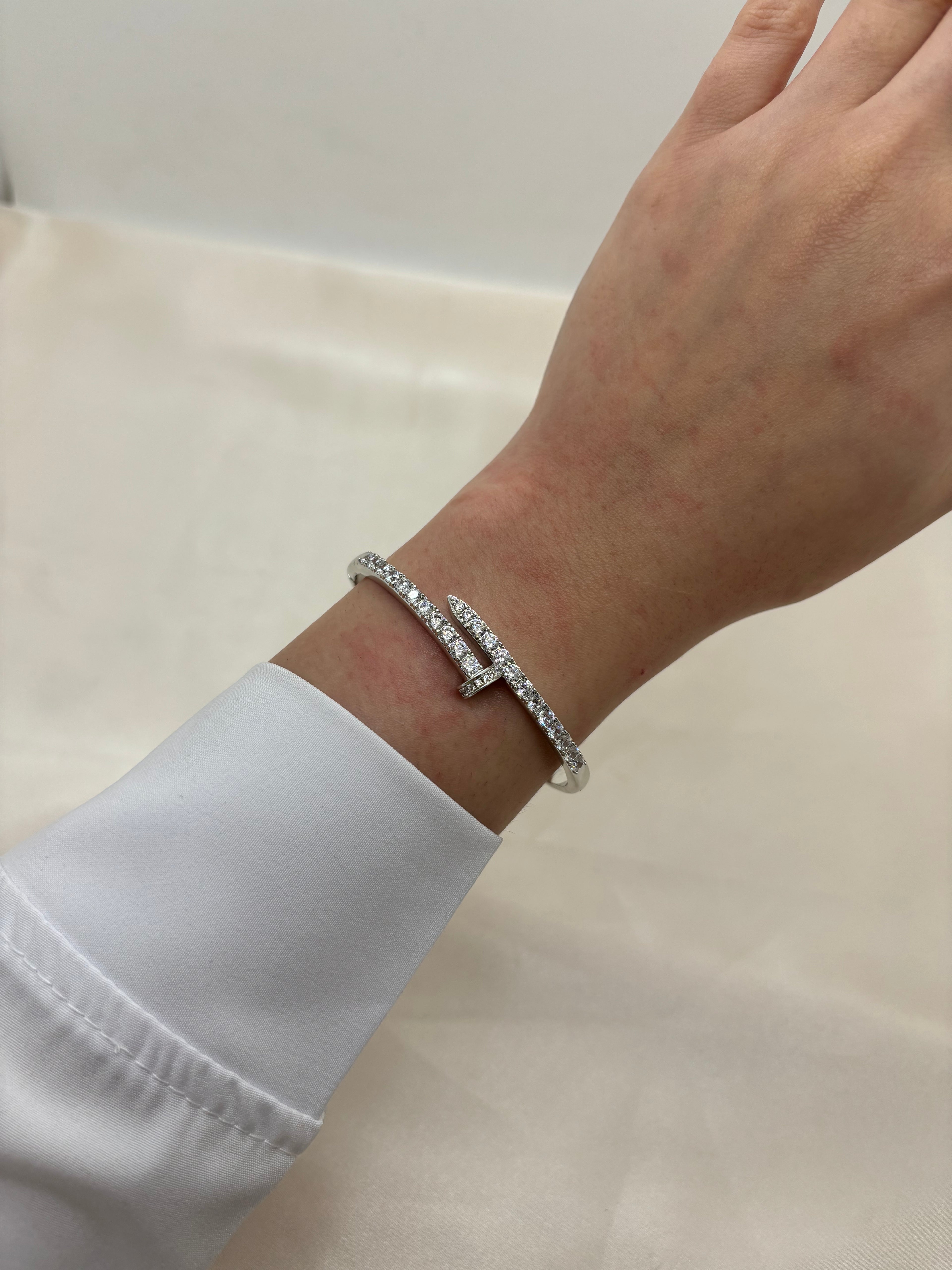 Zircon Cartier bangle
