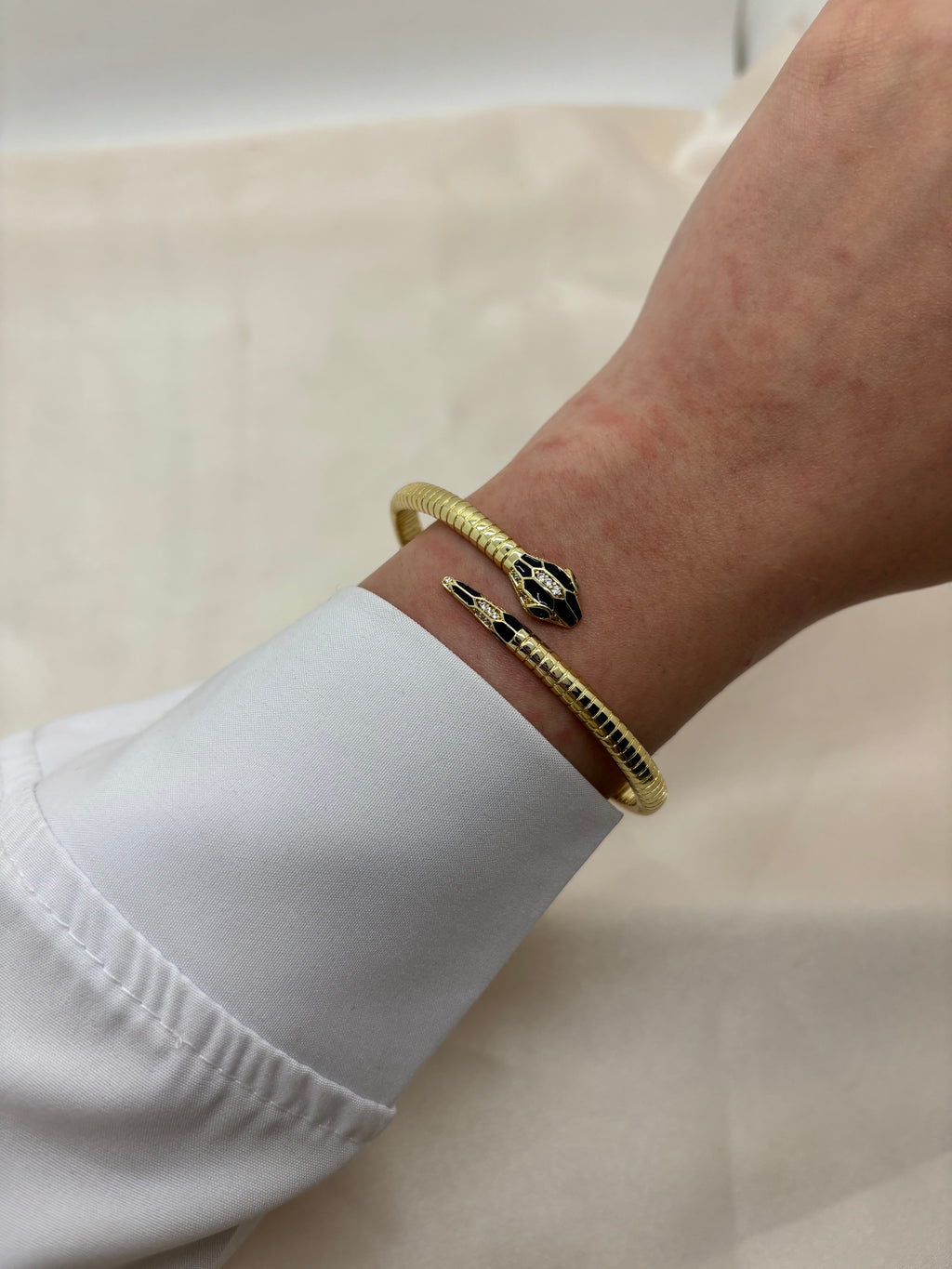 Snake bangle