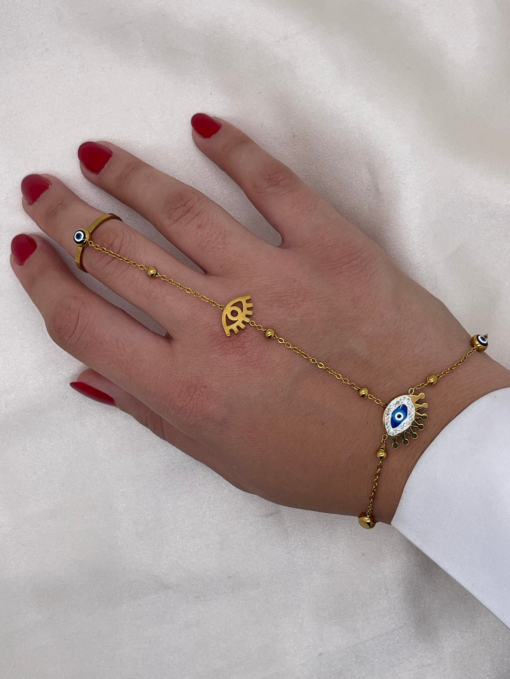 Blue Eye Handchain