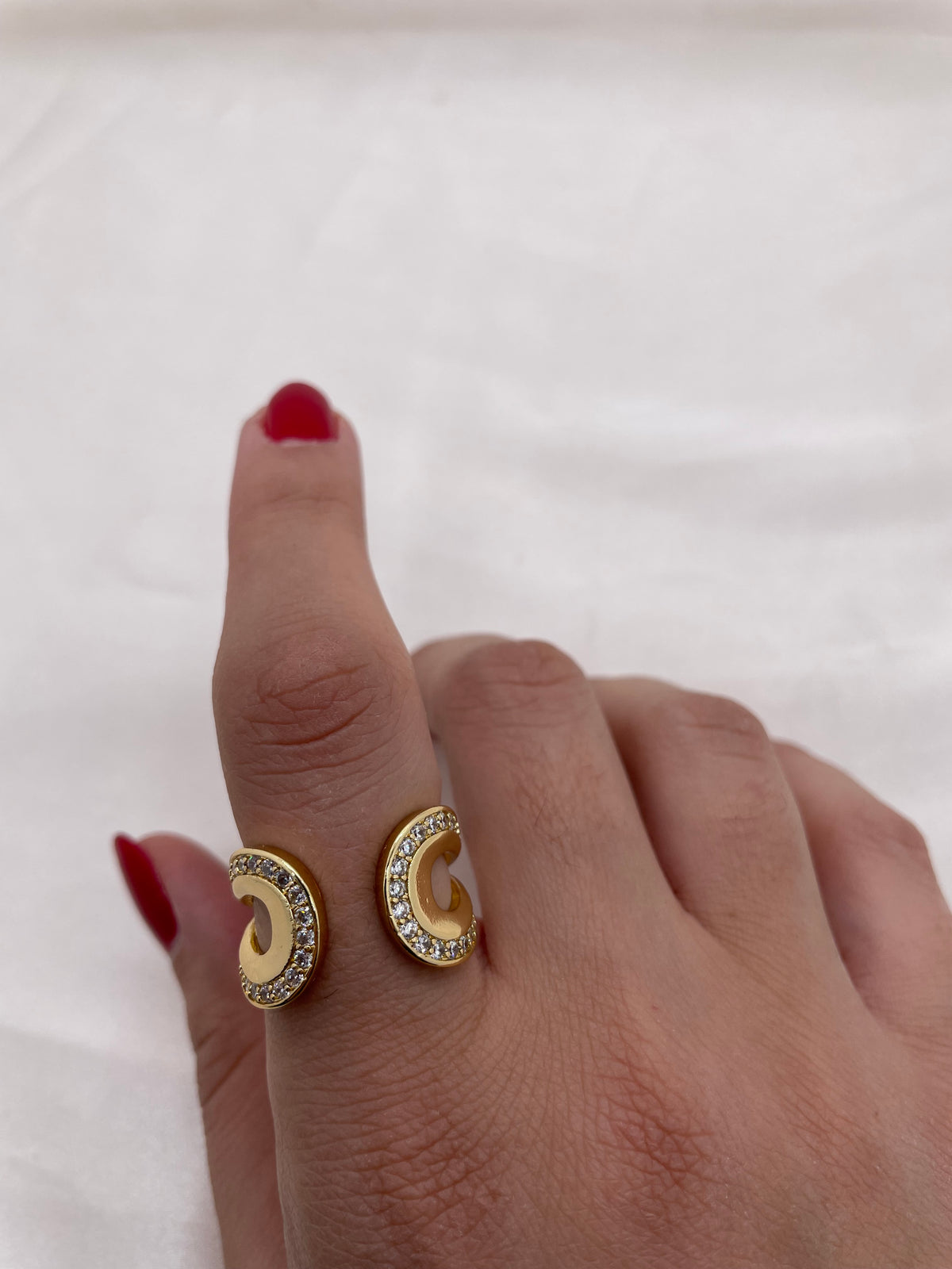 Half Oval Ring