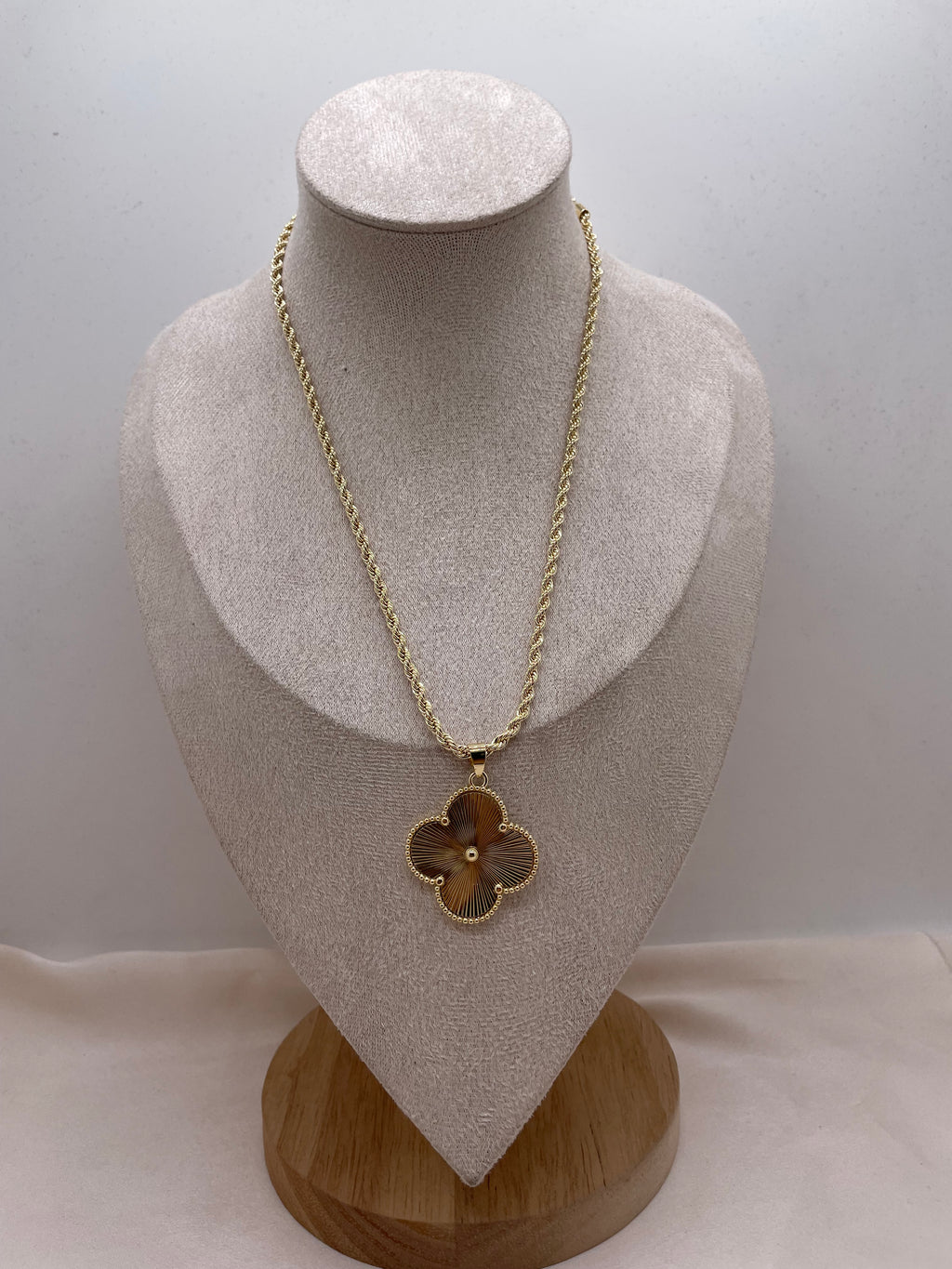 Vancleef Pendant Necklace 30N