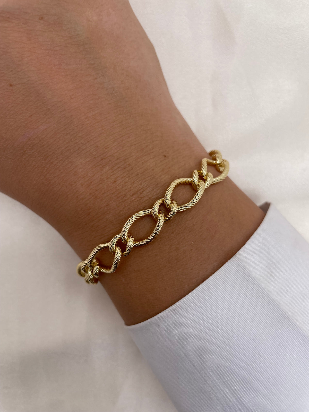 Rounded Chain Bracelet