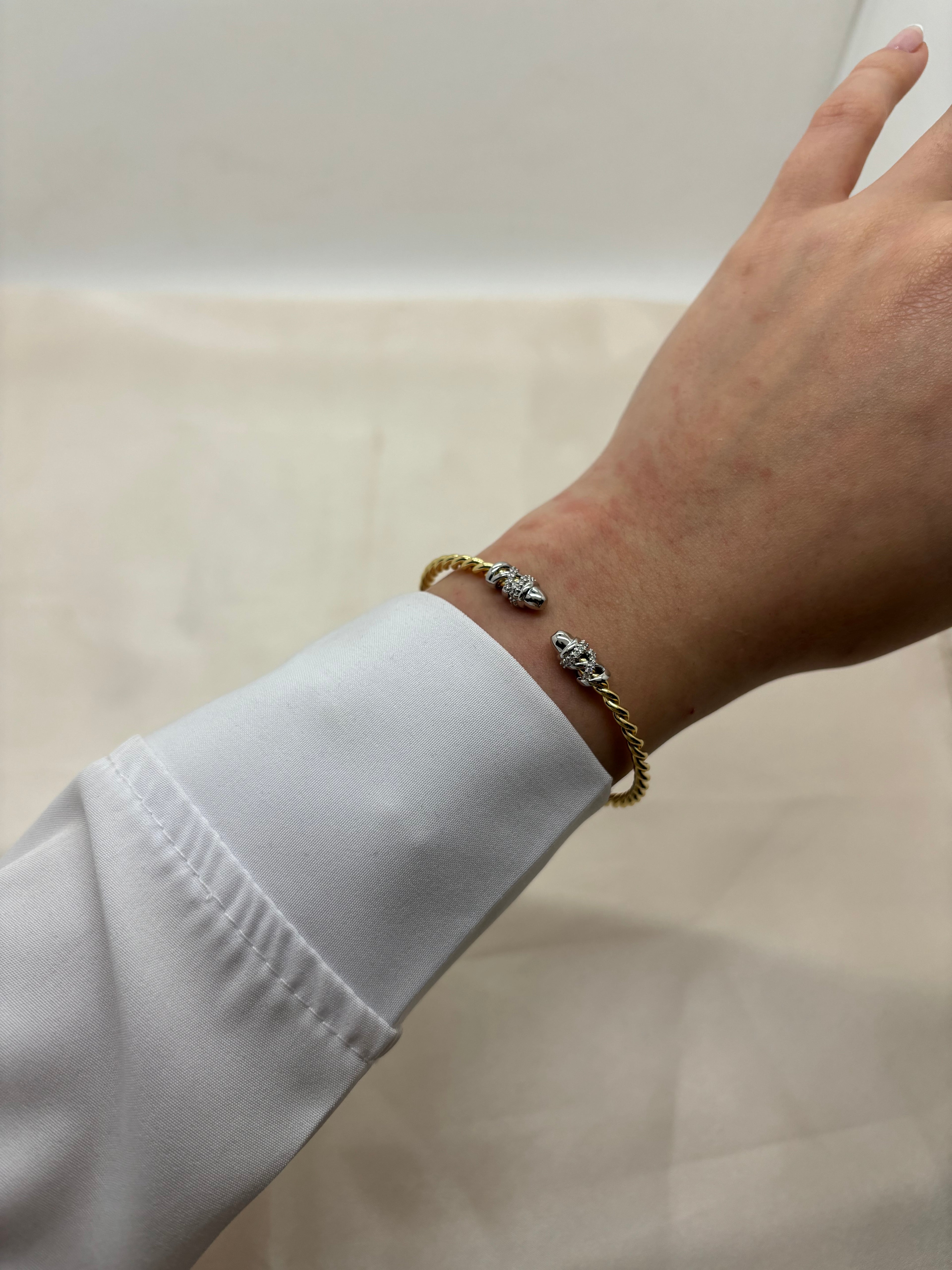 Minimal bangle 2