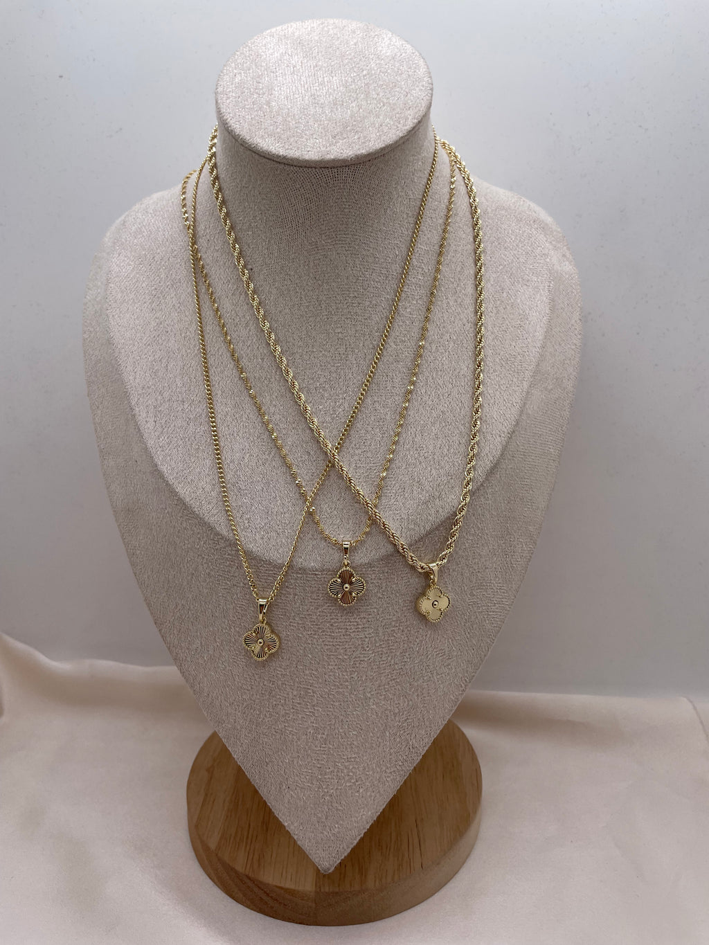 Vancleef Pendant Necklace 12N 45cm