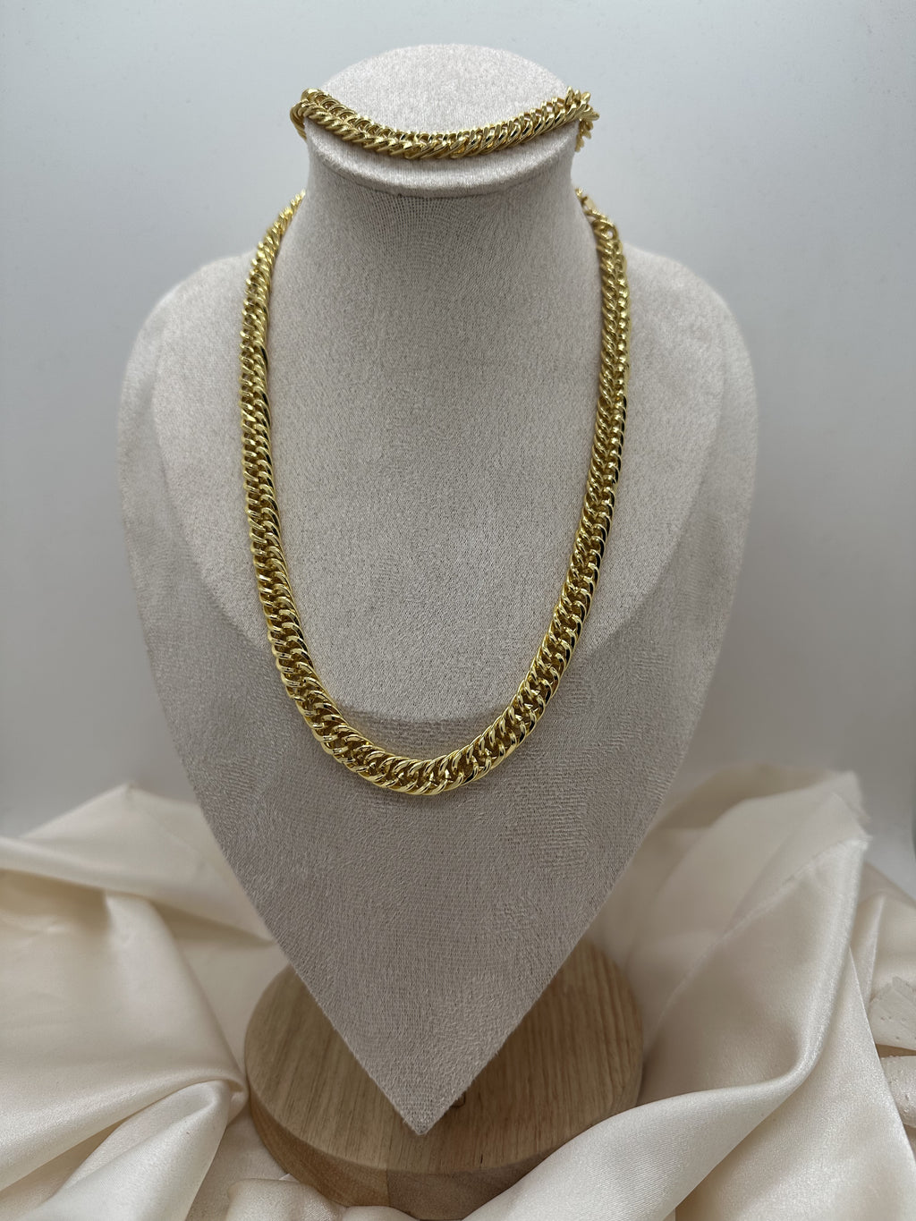 Classic Gold Chain Set