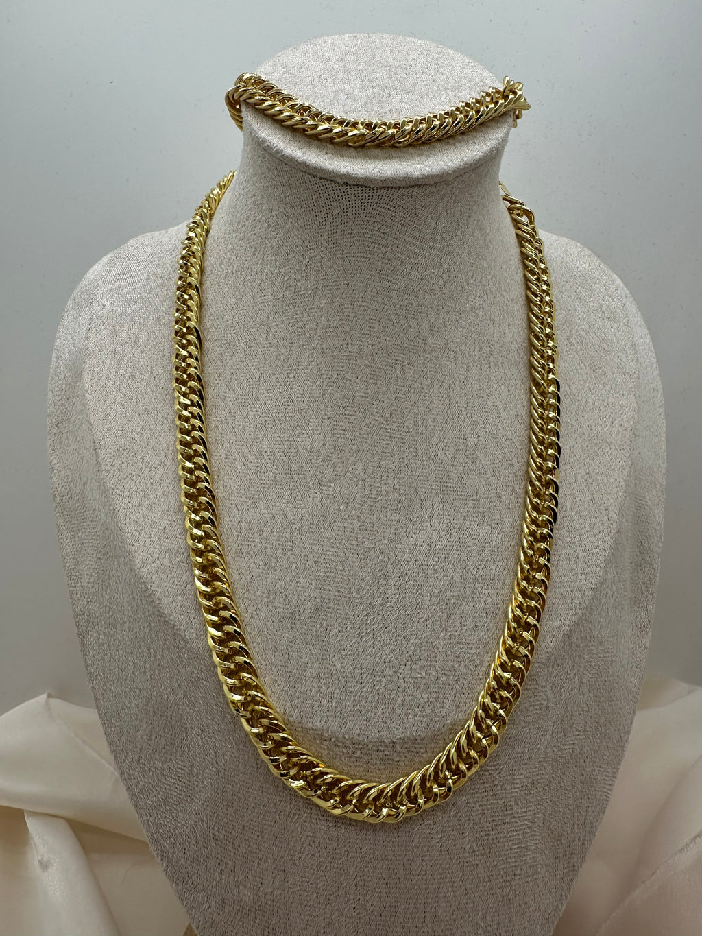 Classic Gold Chain Set