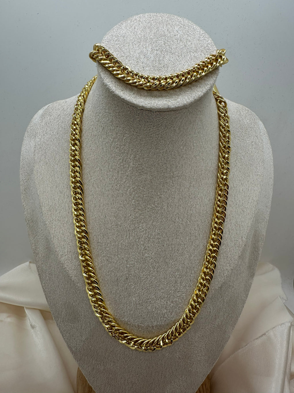 Classic Gold Chain Set