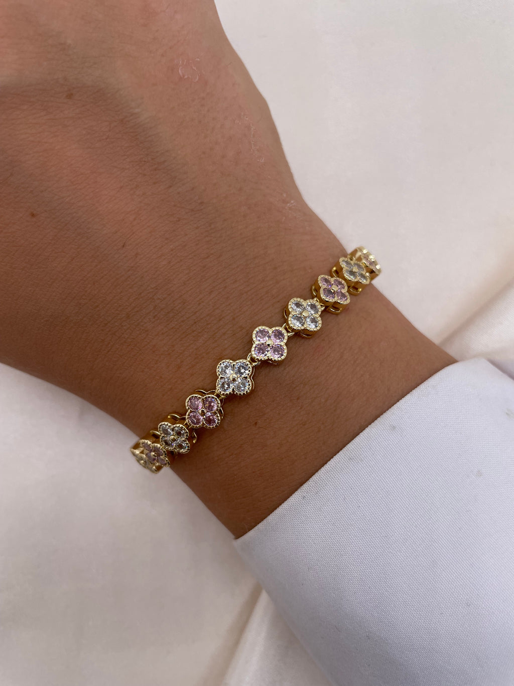 Petite Vancleef Bracelet 006