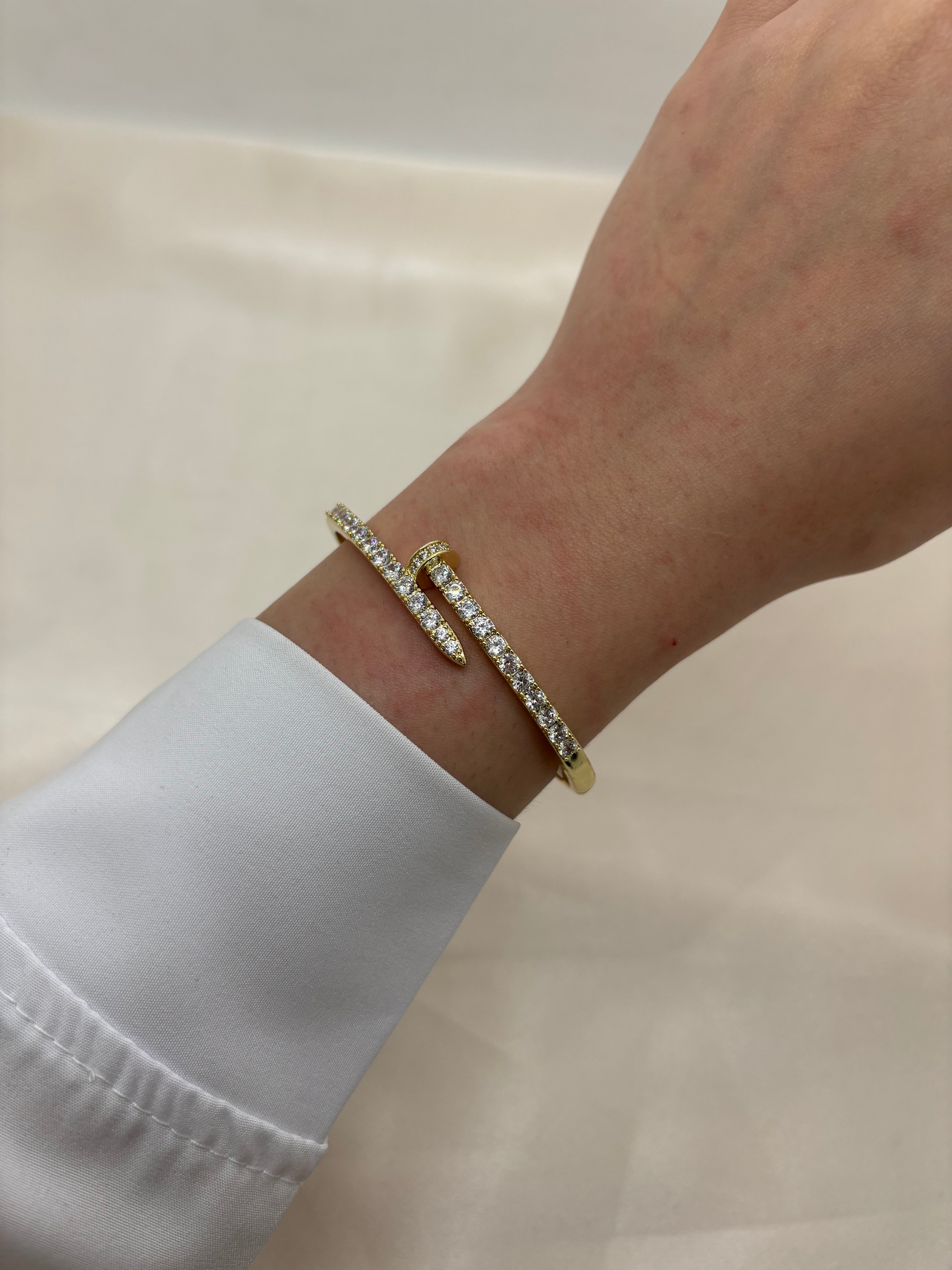 Zircon Cartier bangle