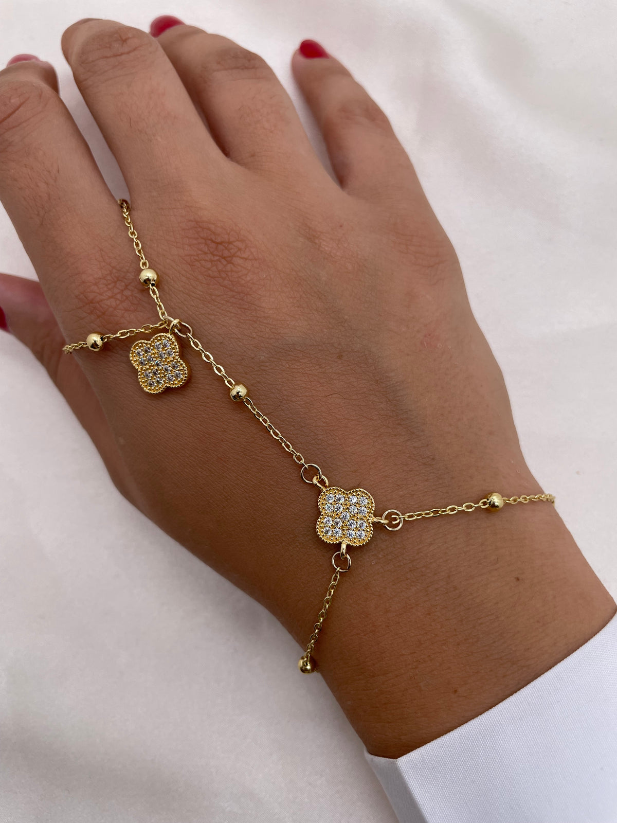 Vancleef Hand Chain