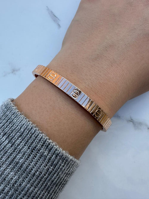 Cartier unlimited love rose gold bangle