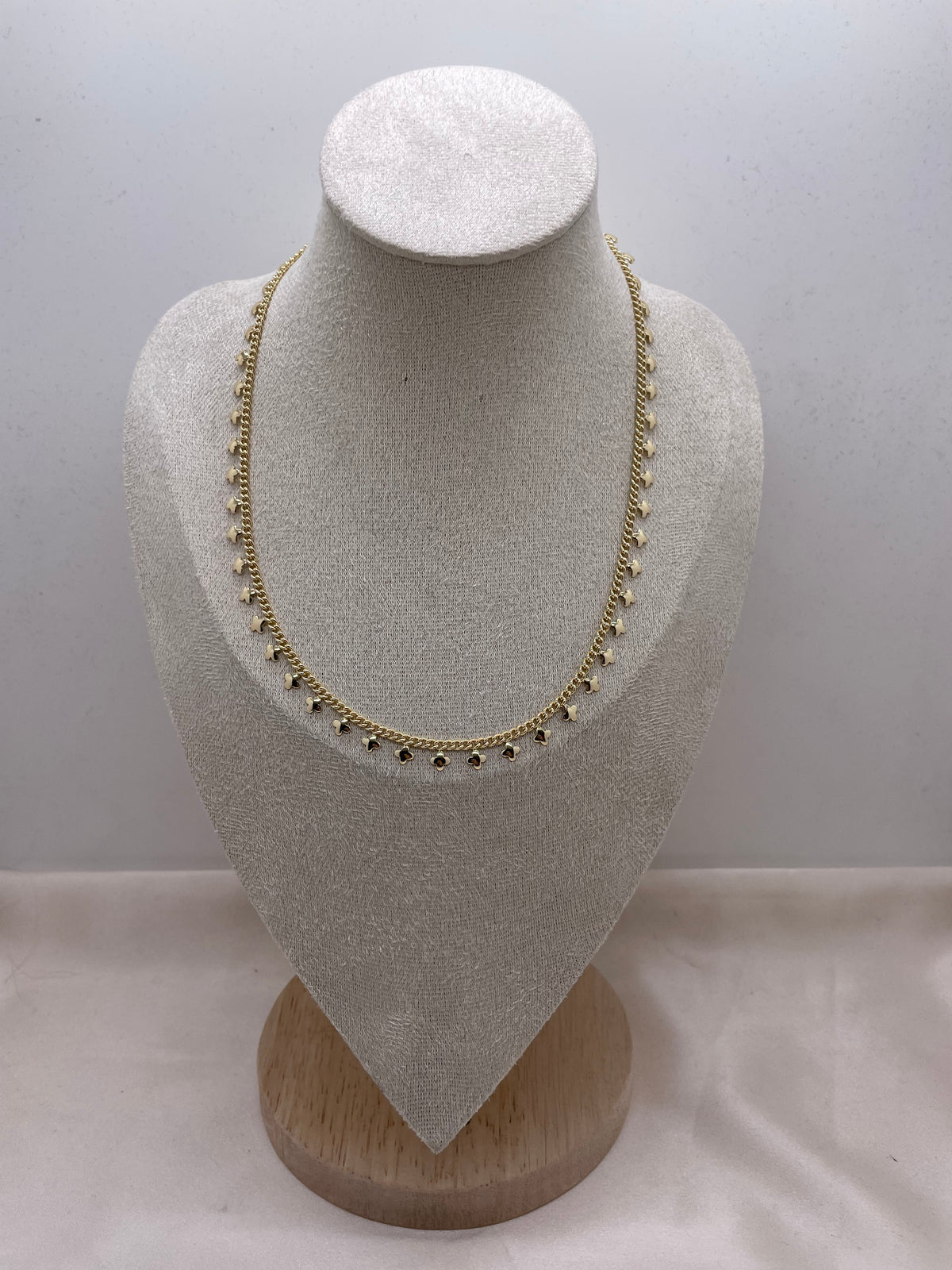 Simple Flower Necklace