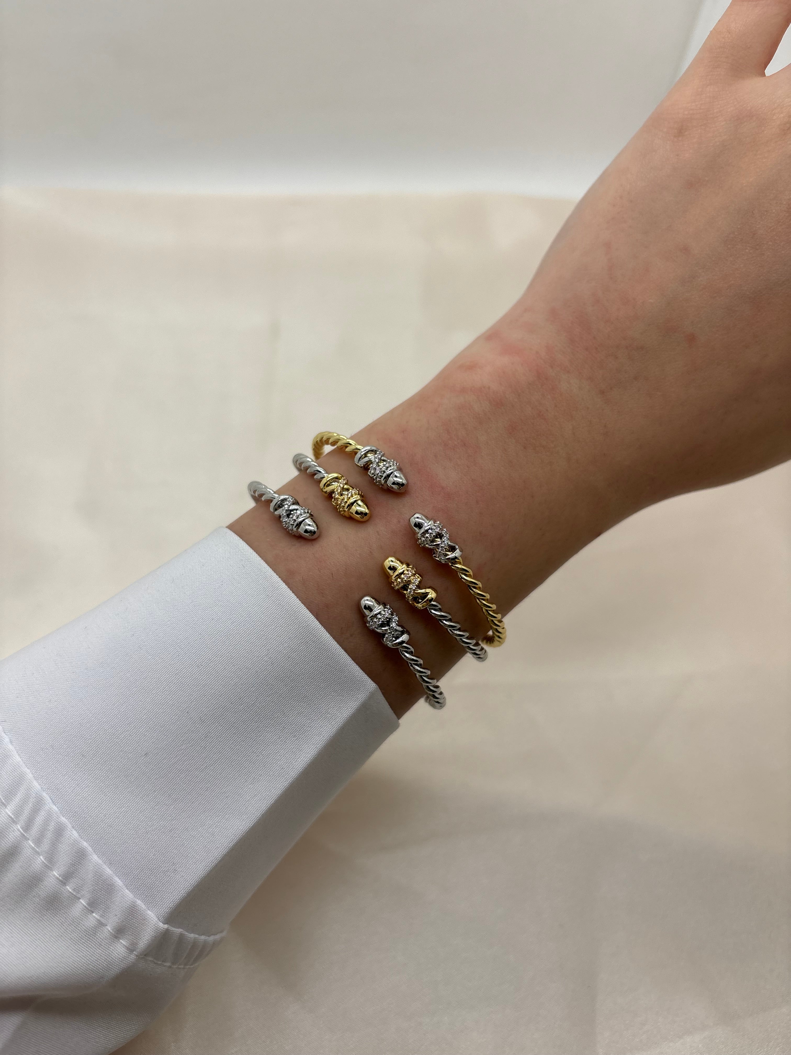 Minimal bangle 2