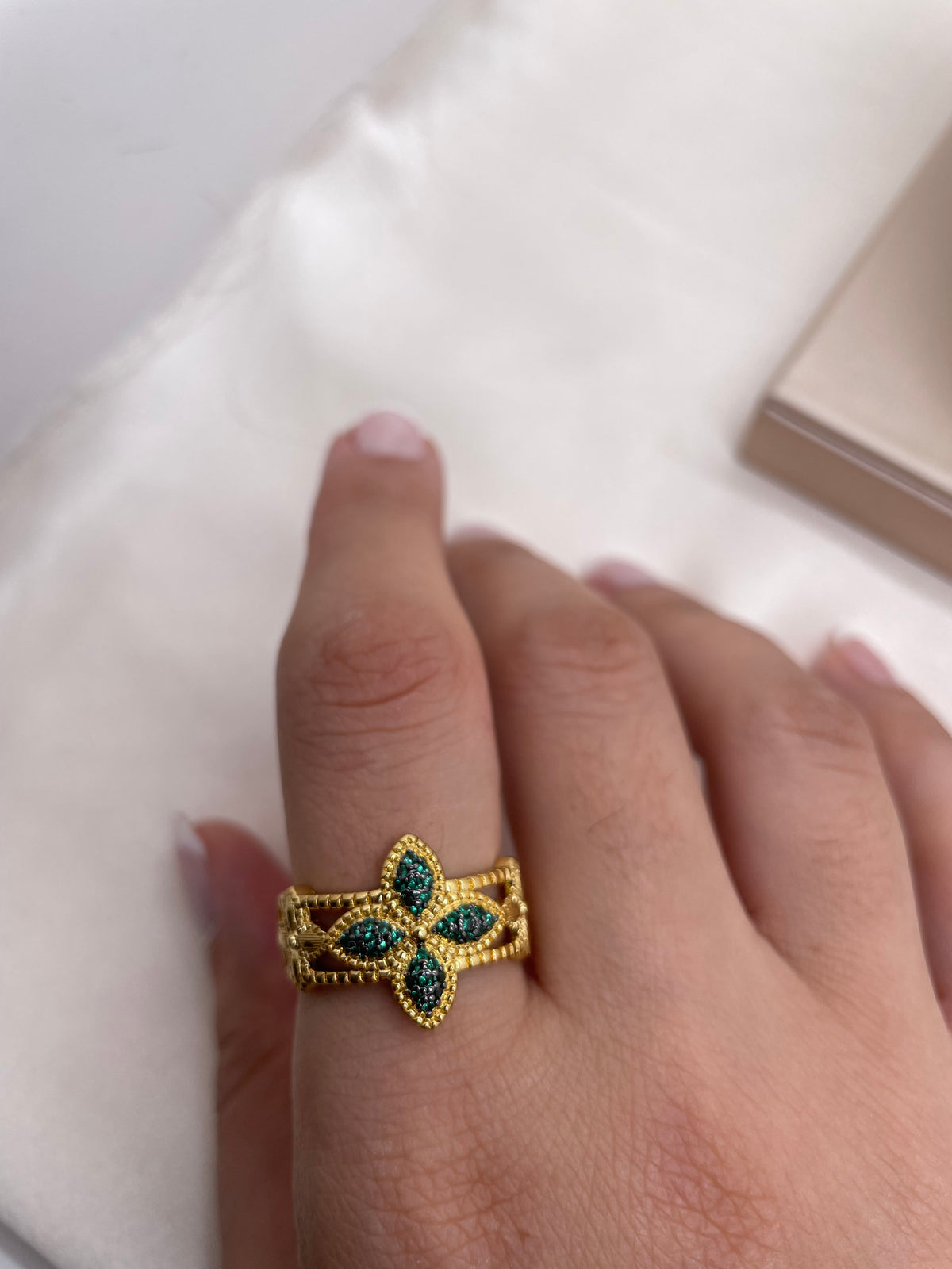Colored flower Ring