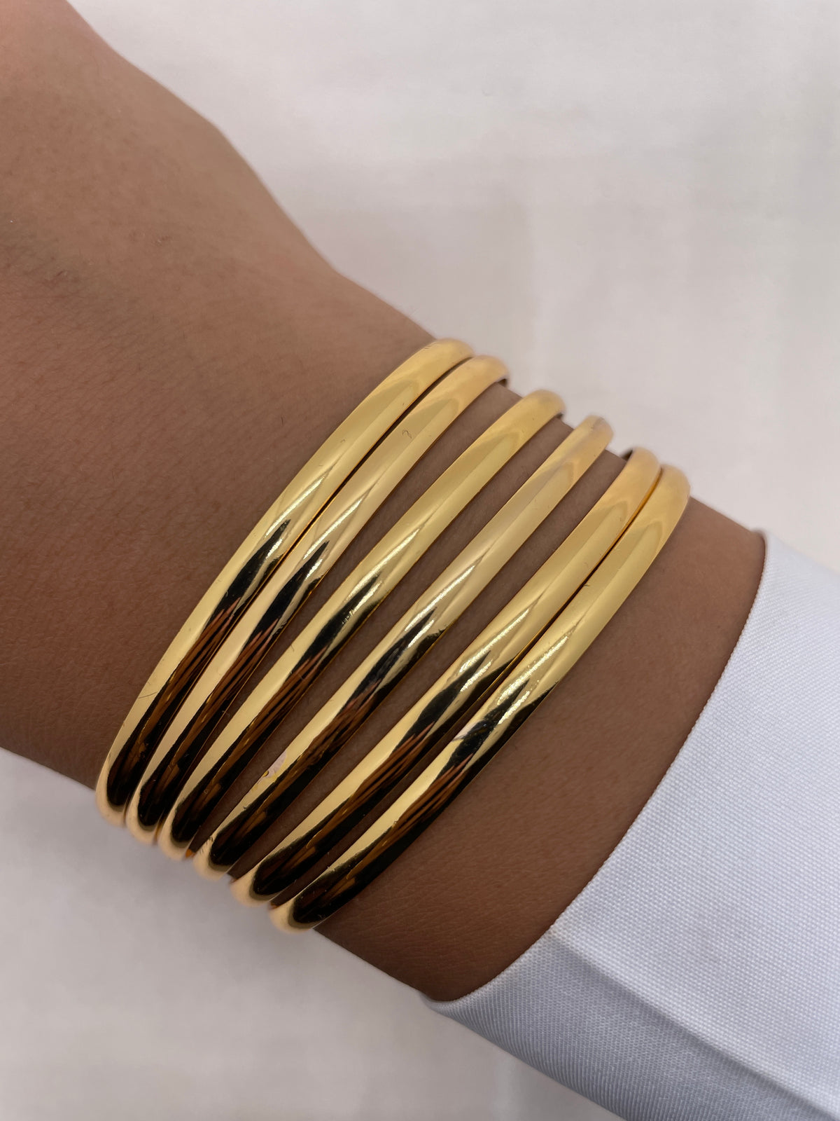 Round Bangles