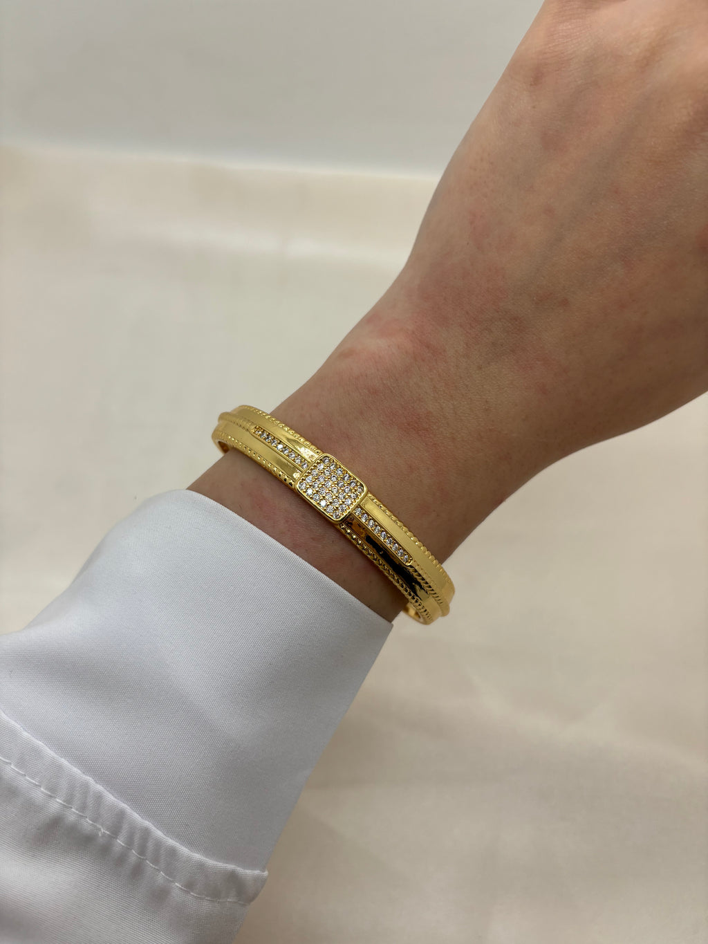 Rectangle with zircon bangle