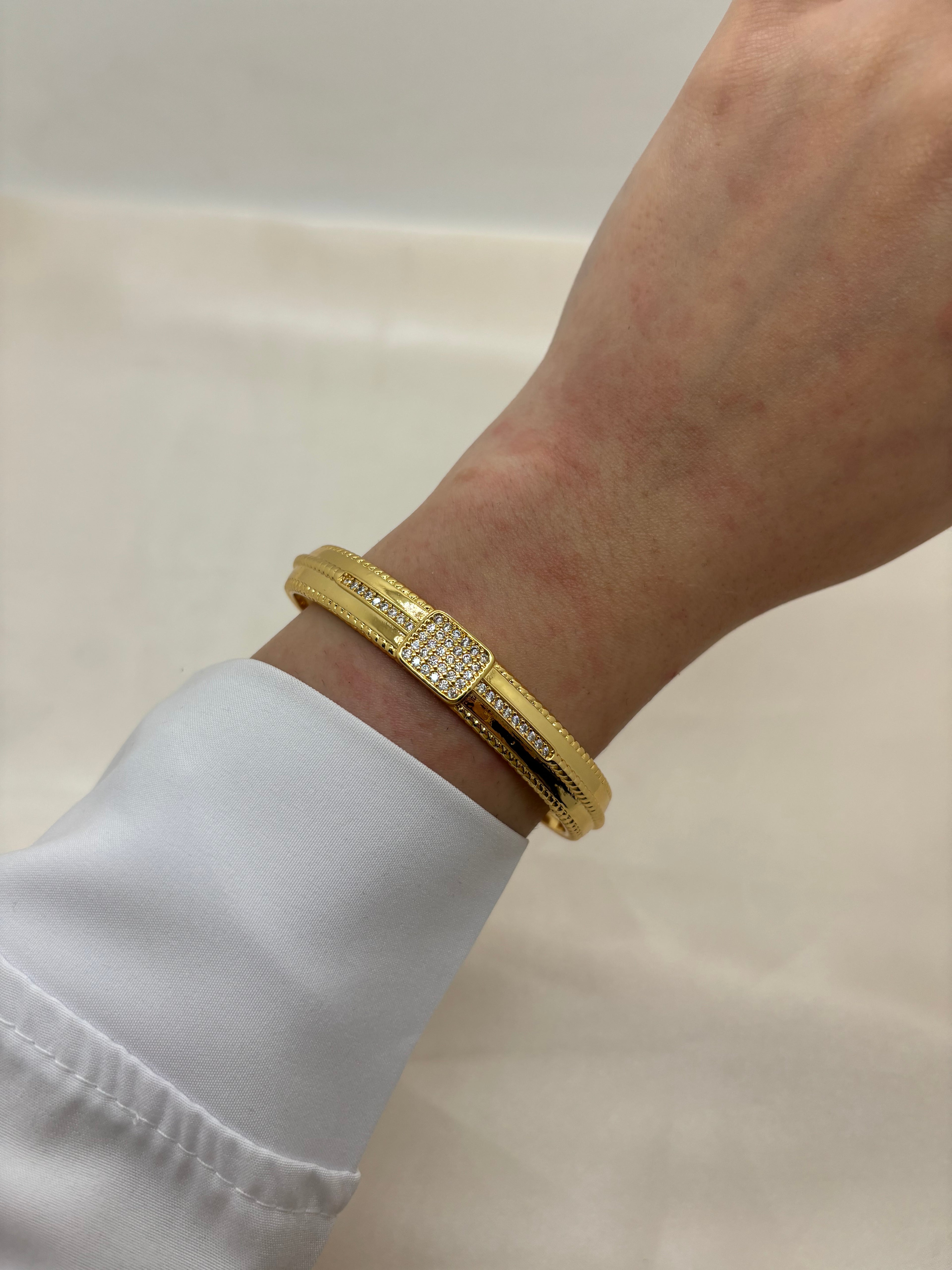 Rectangle with zircon bangle