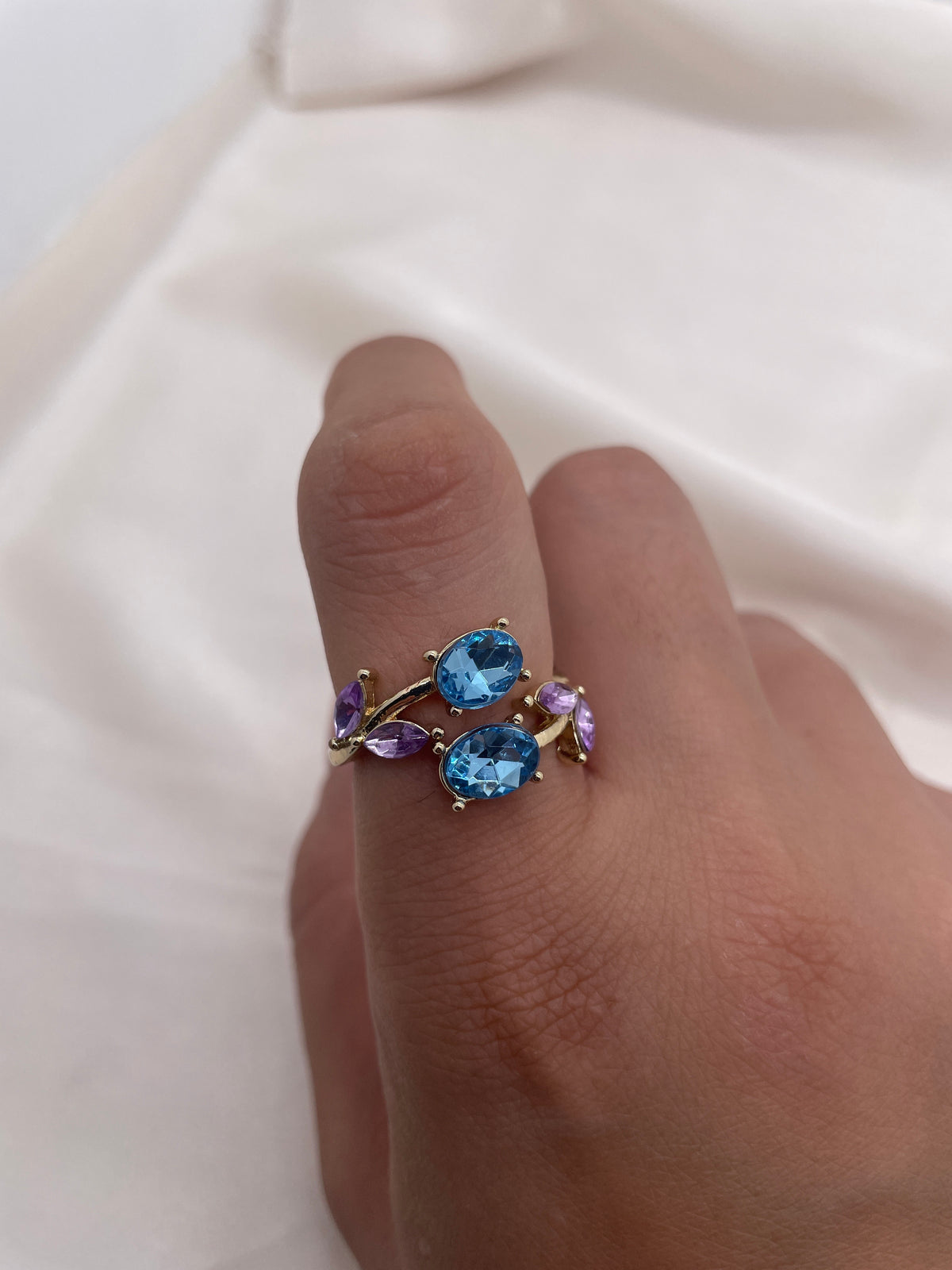 Tulip ring