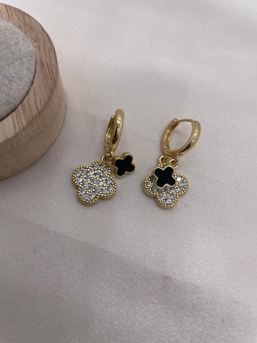 Vancleef Earrings AZ