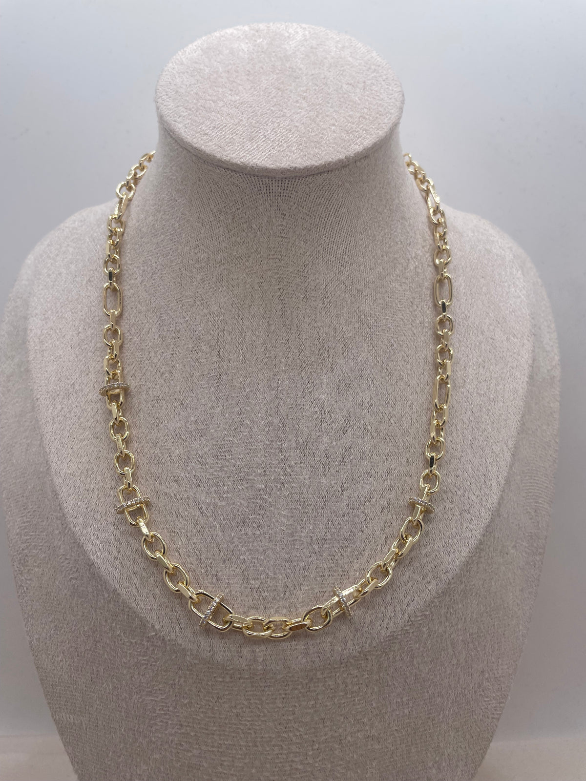 Laury Necklace