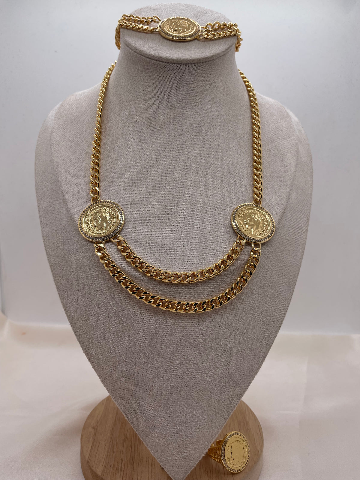 New Lira Set