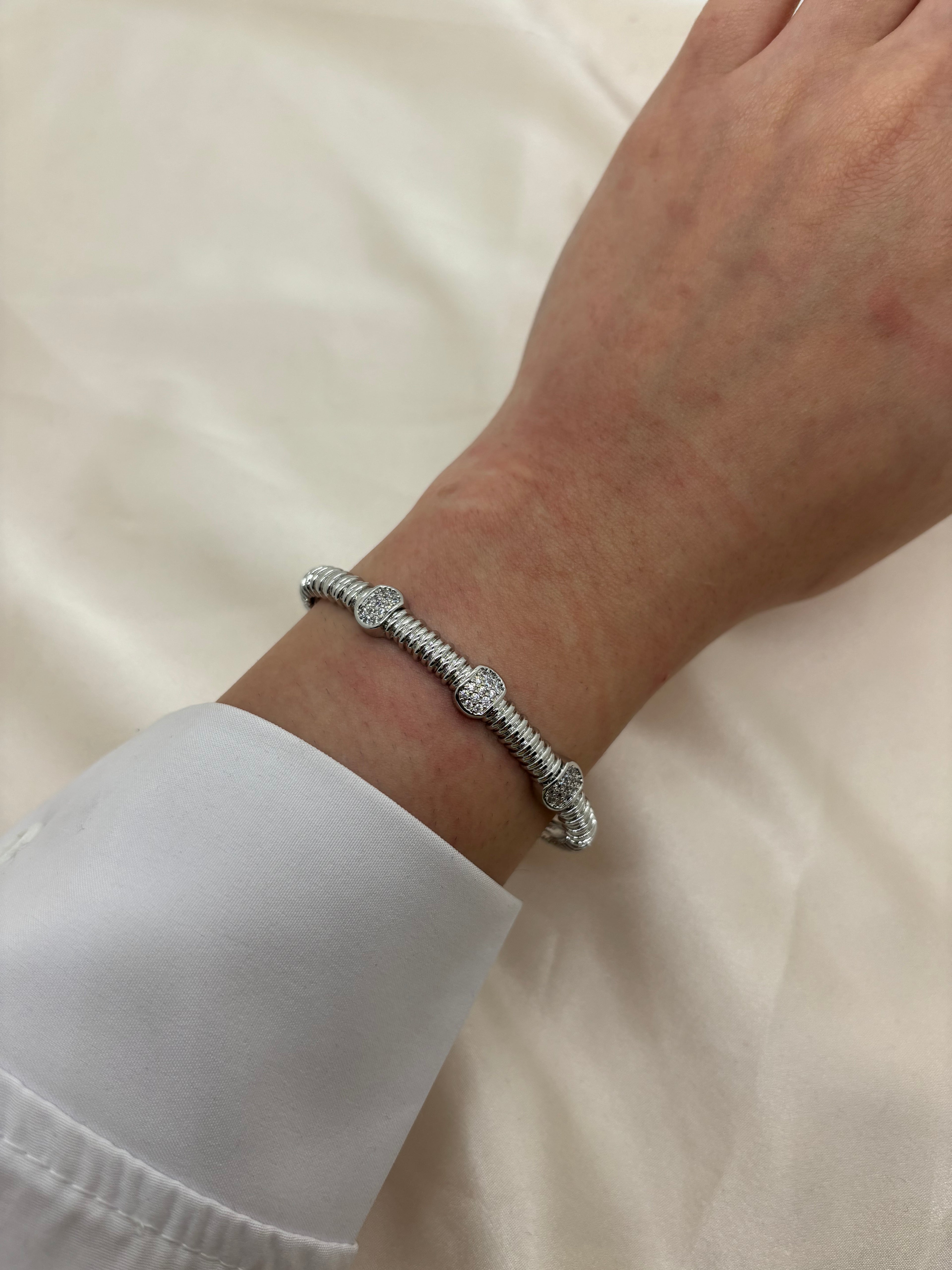 Triple zircon bangle