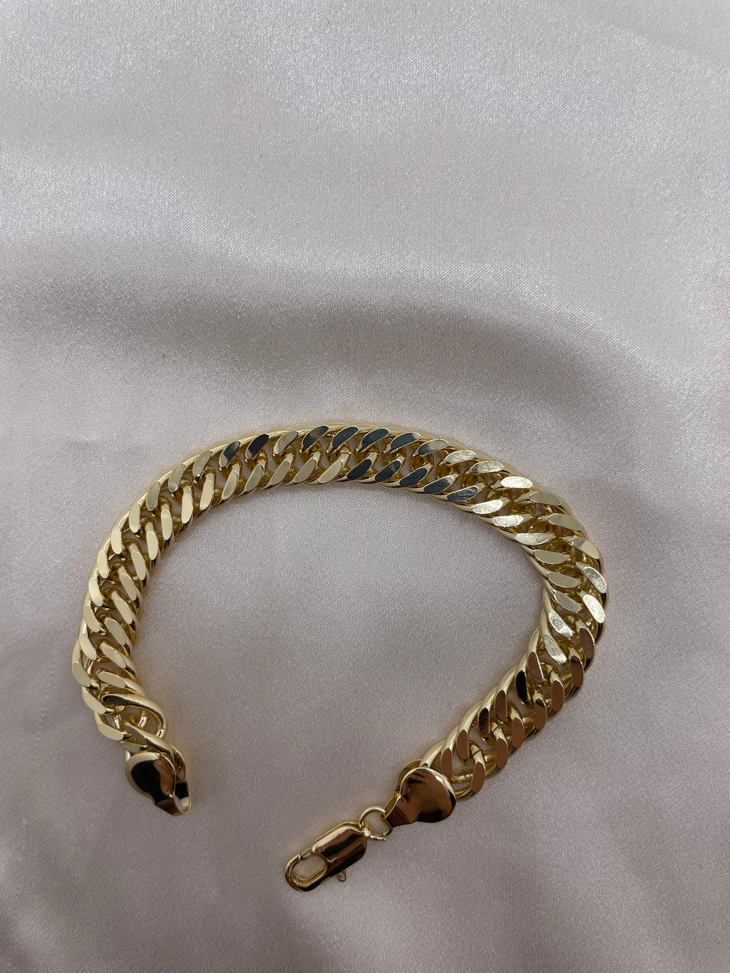 Simple Chain Bracelet 2