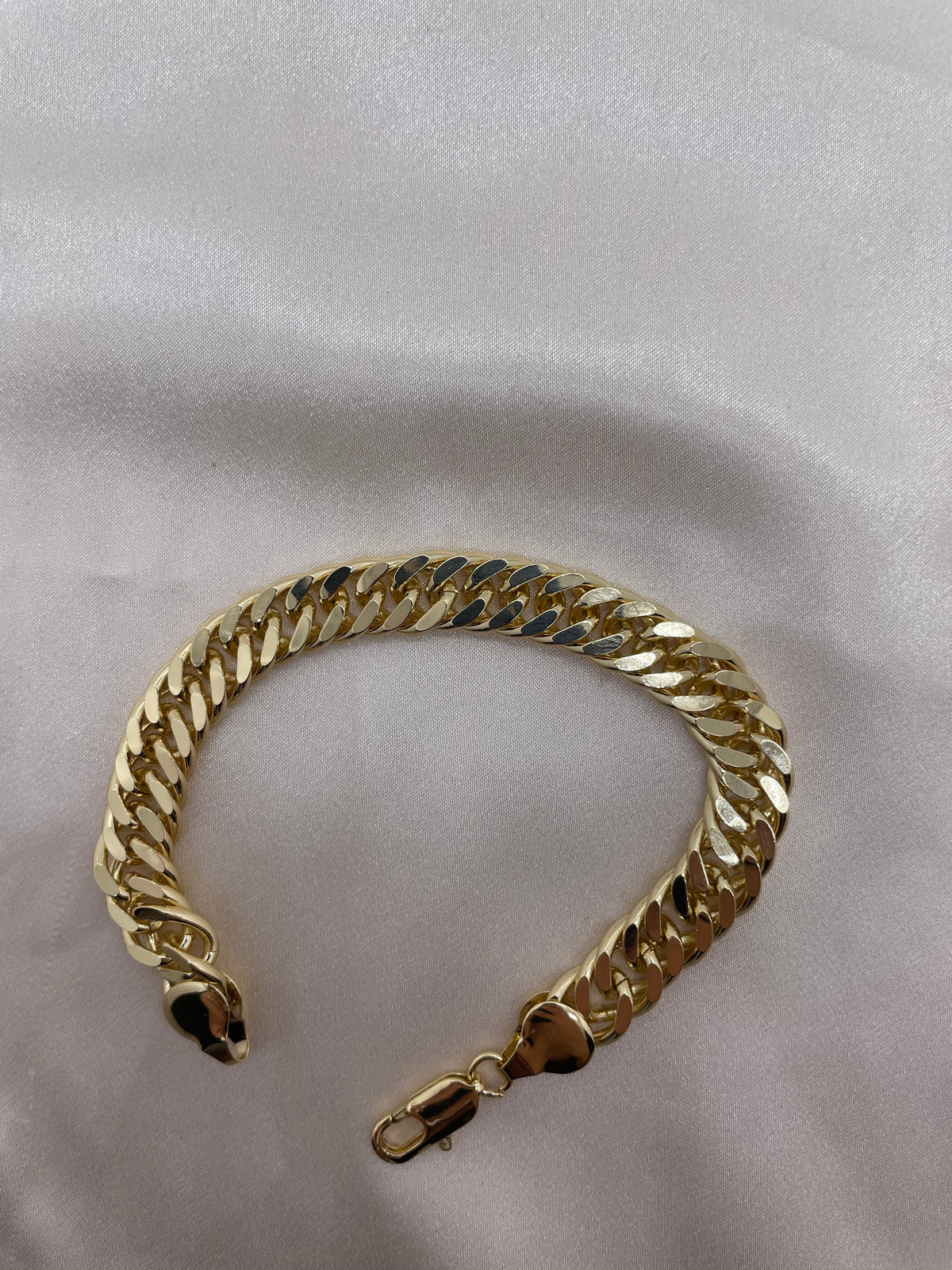 Simple Chain Bracelet 2