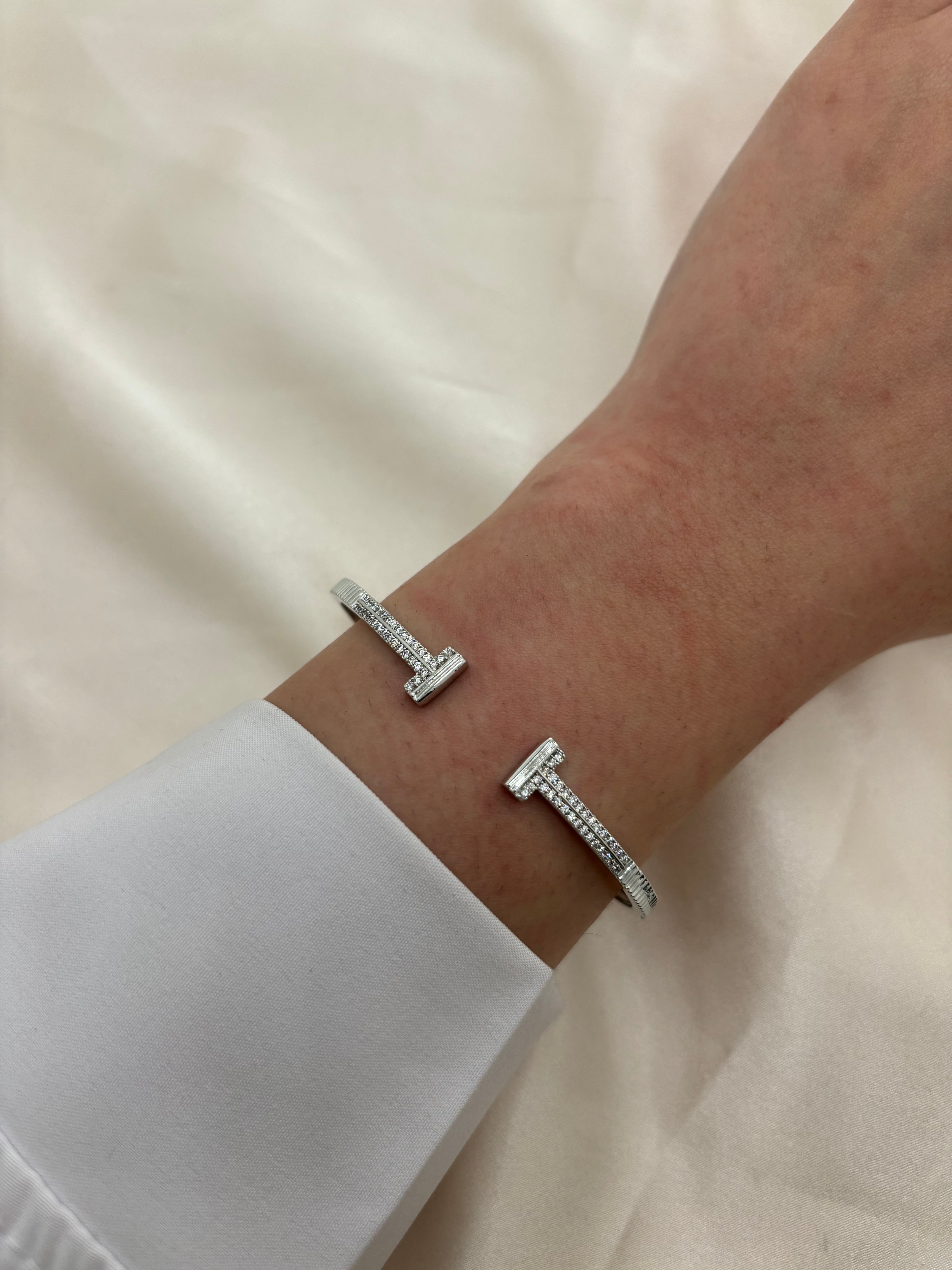 Tiffany zircon bangle