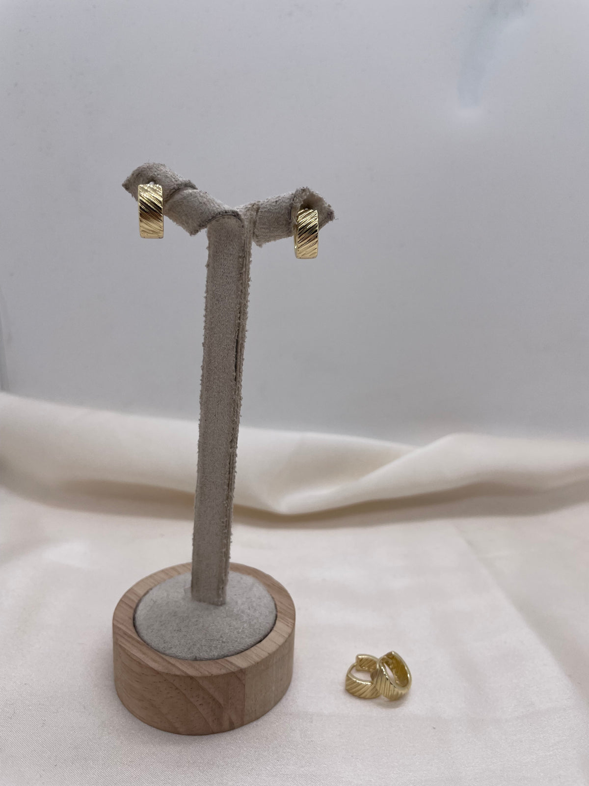 Small Size Lined Hoop Earrings