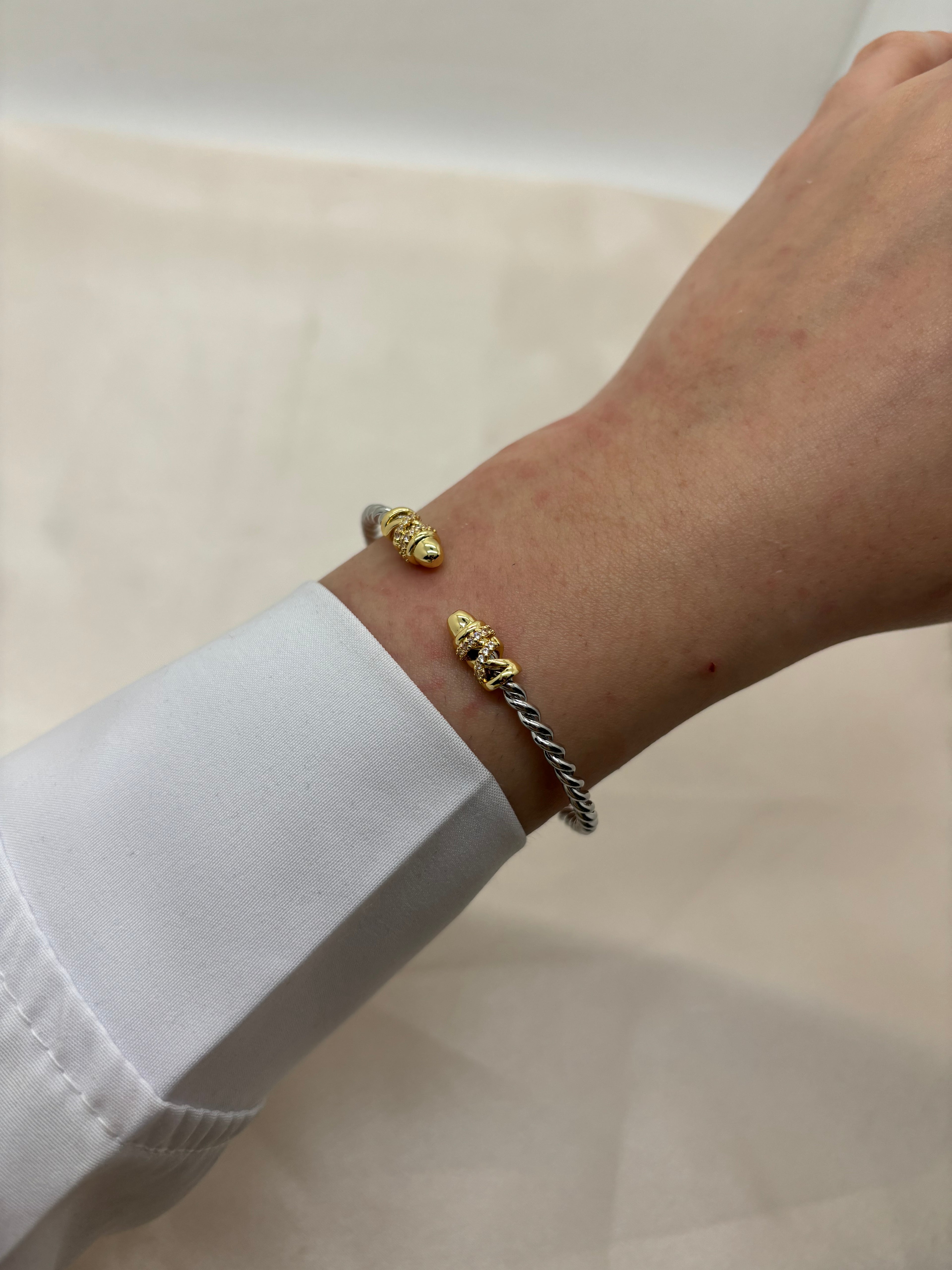 Minimal bangle 2