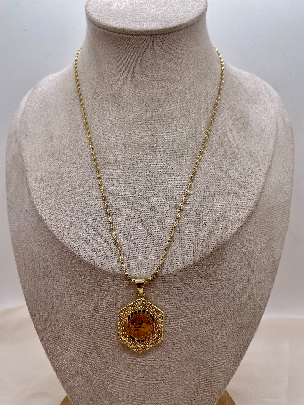Pendant Necklace 3