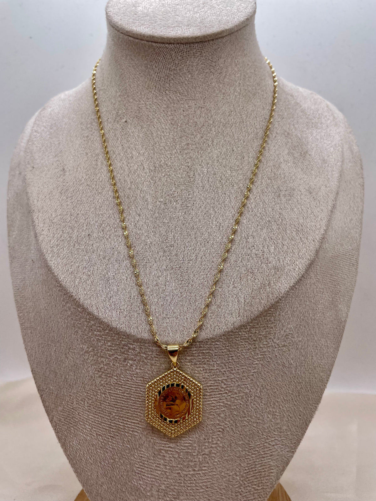 Pendant Necklace 3