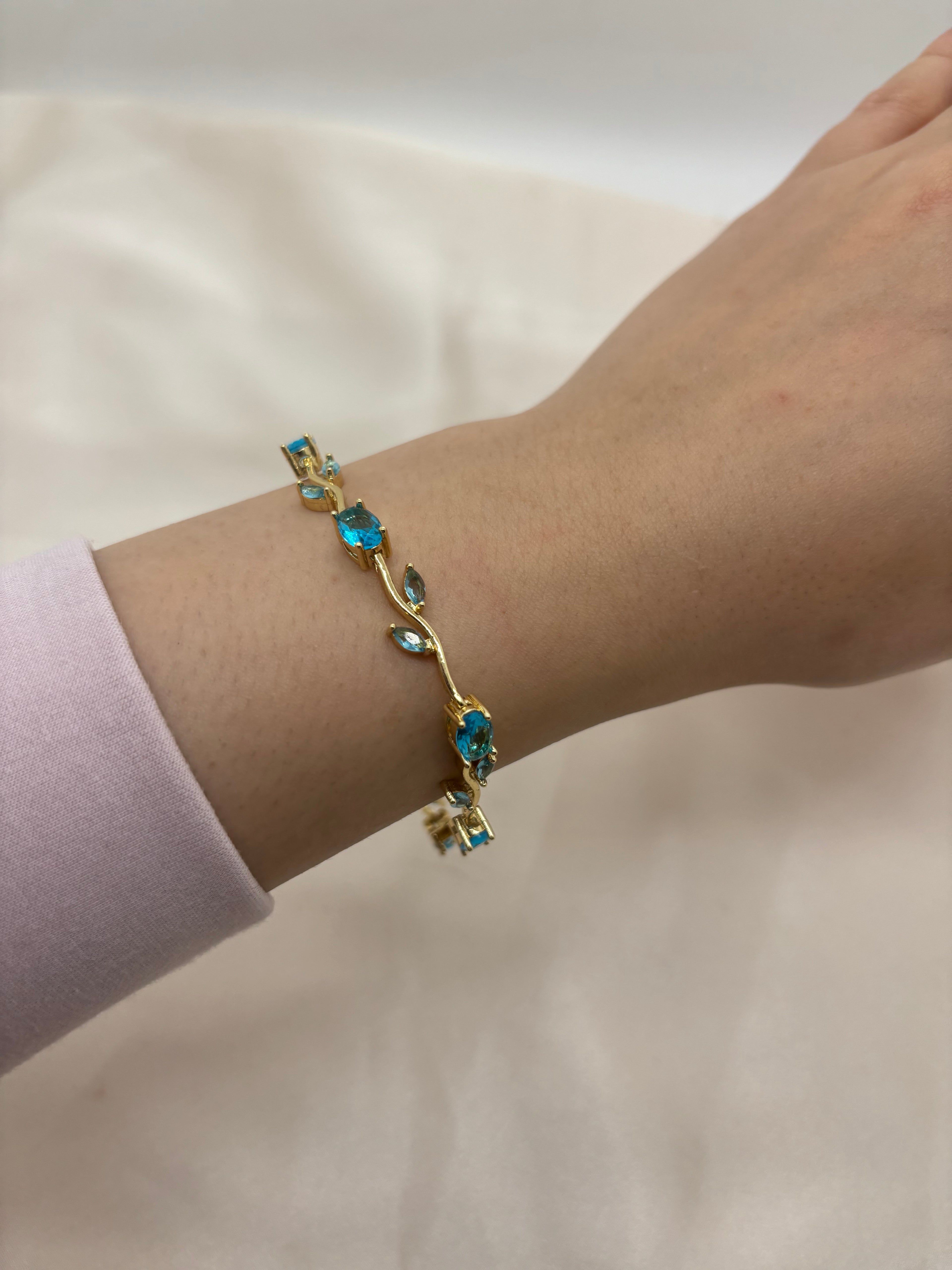 Tulip bracelet