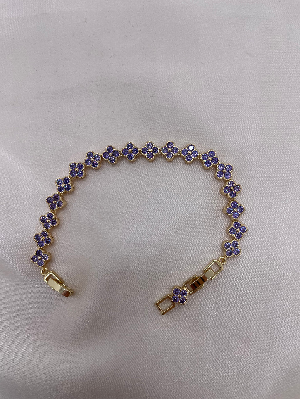 Petite Vancleef Bracelet 006