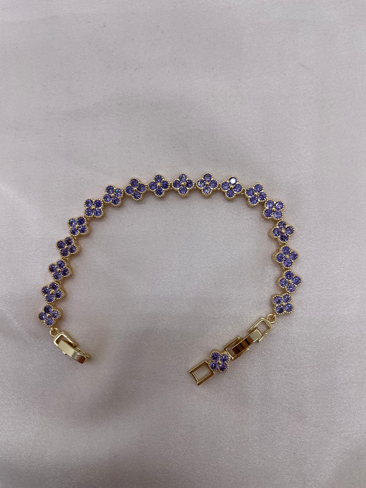 Petite Vancleef Bracelet 006