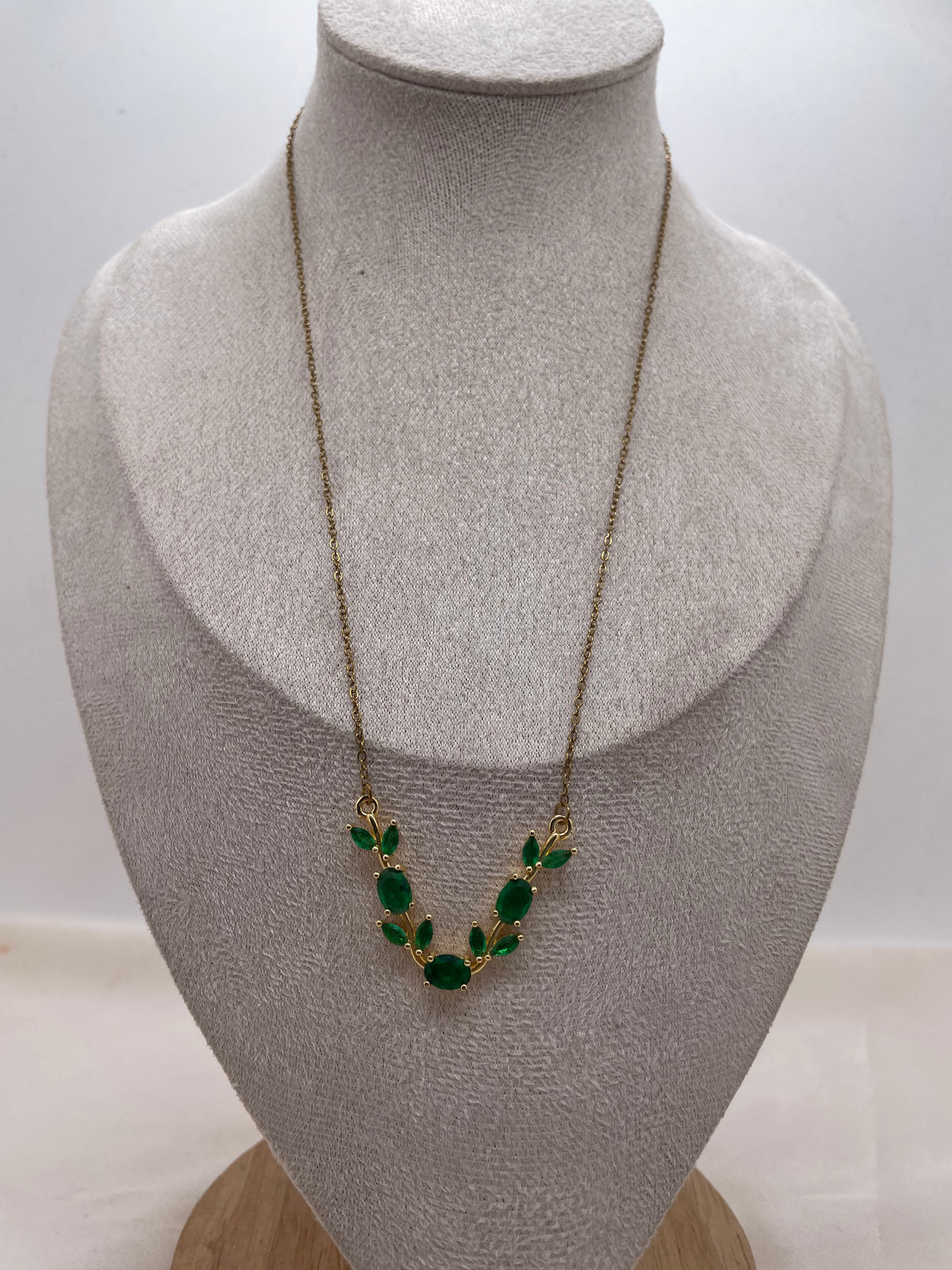 V Necklace
