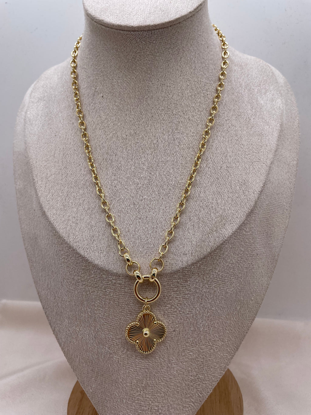 Alba Necklace