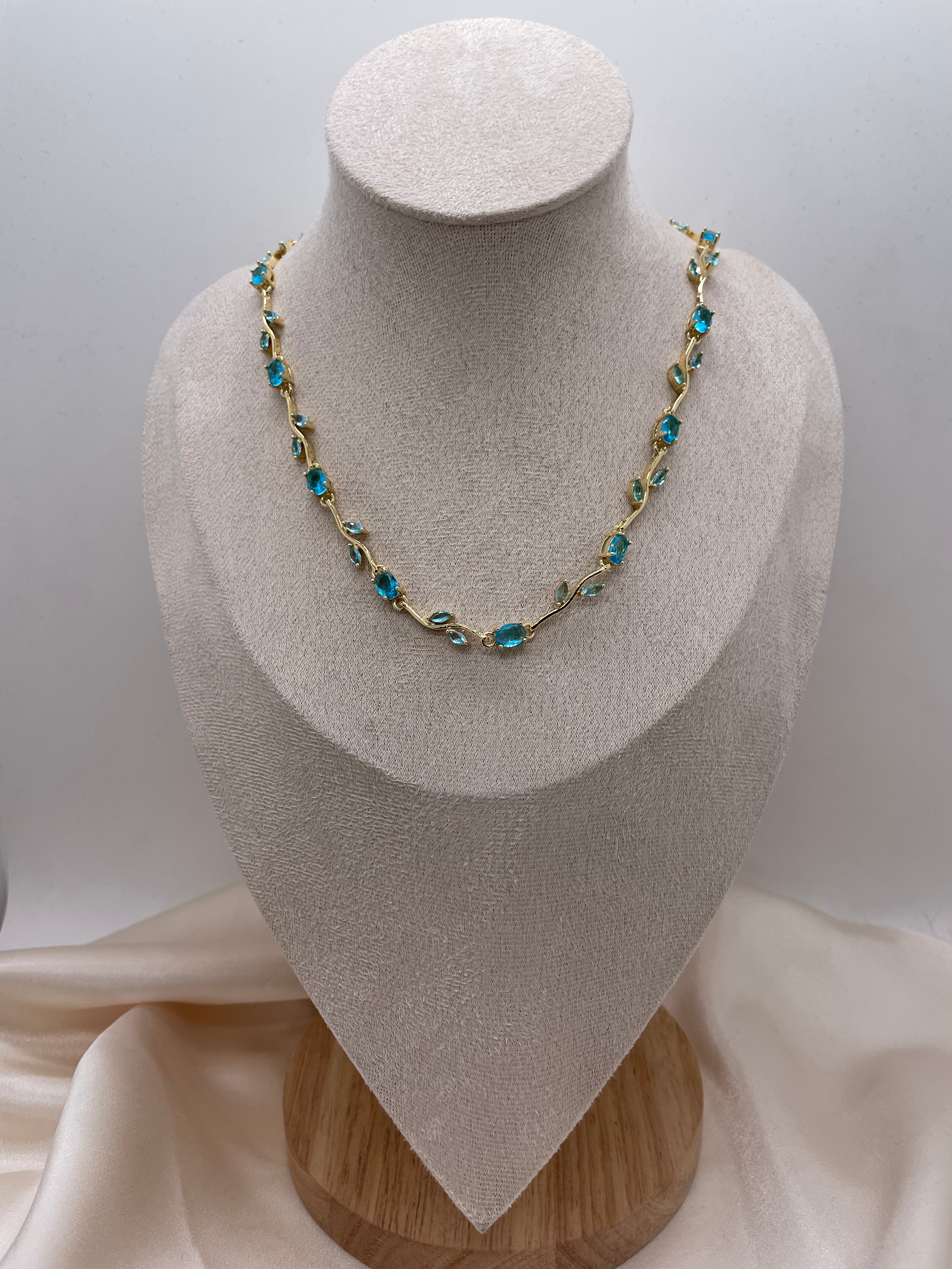 Tulip Necklace