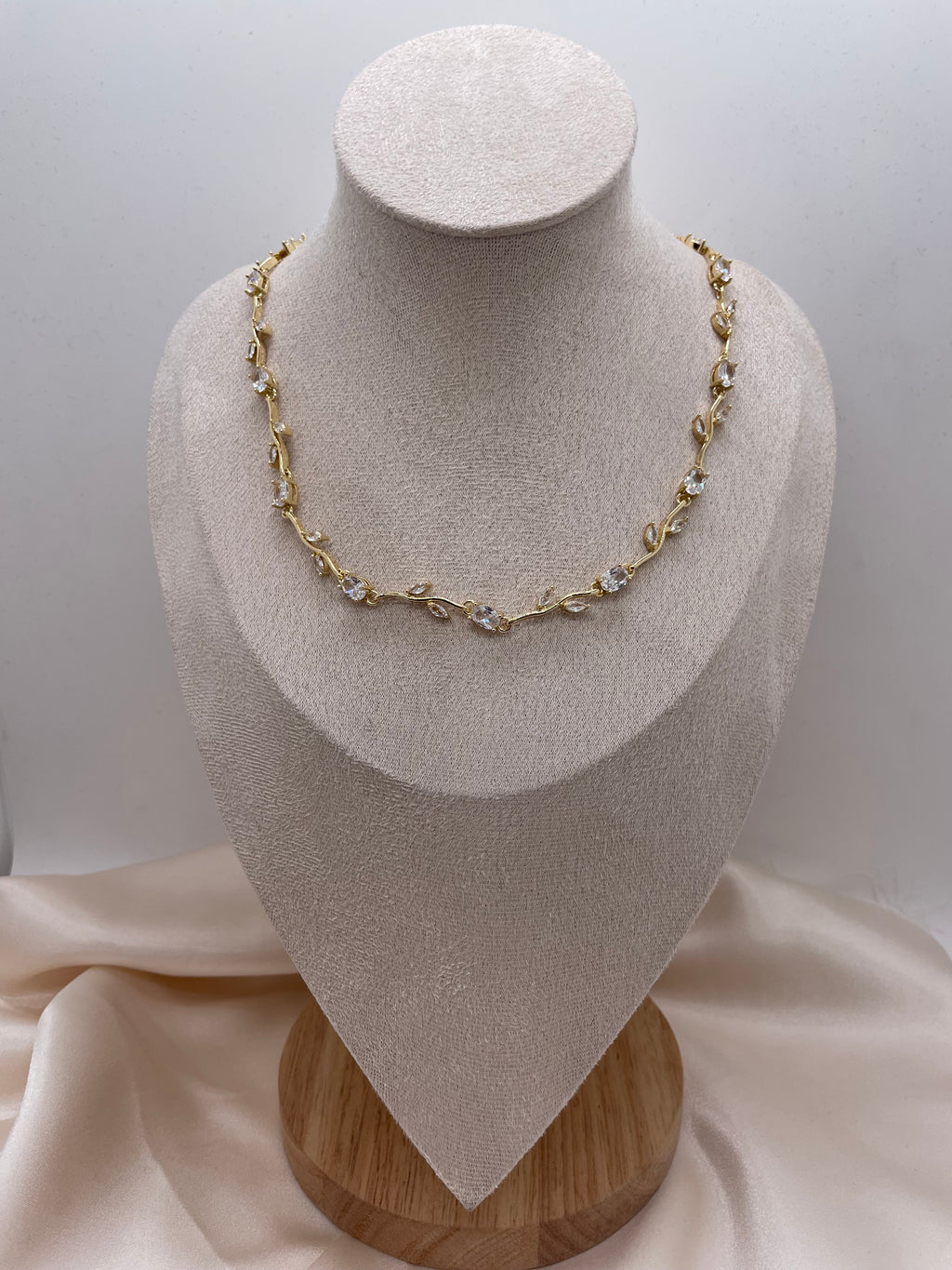 Tulip Necklace