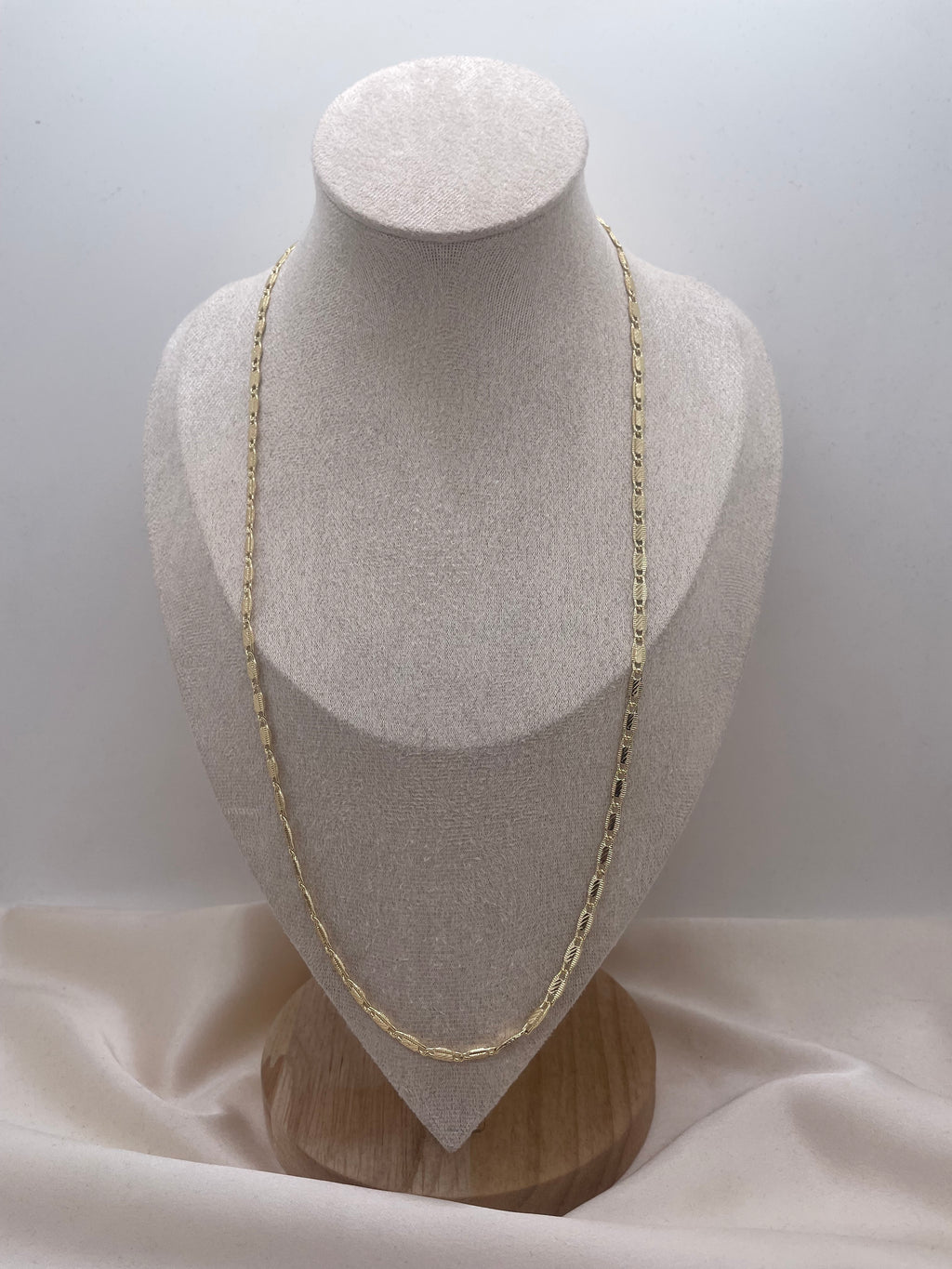 Tee Necklace