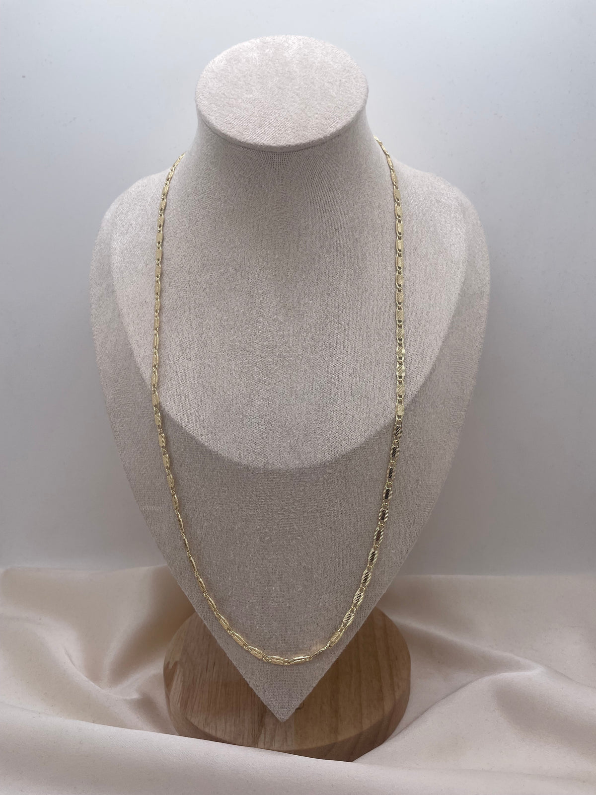 Tee Necklace