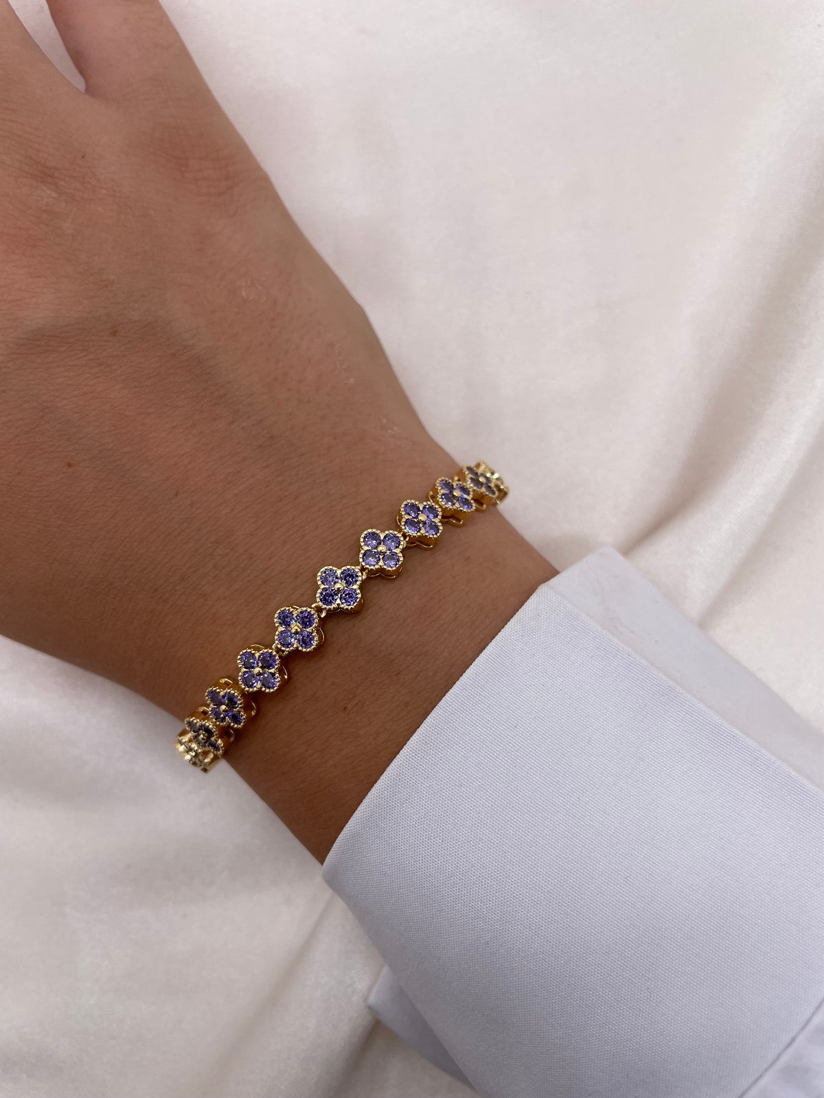 Petite Vancleef Bracelet 006
