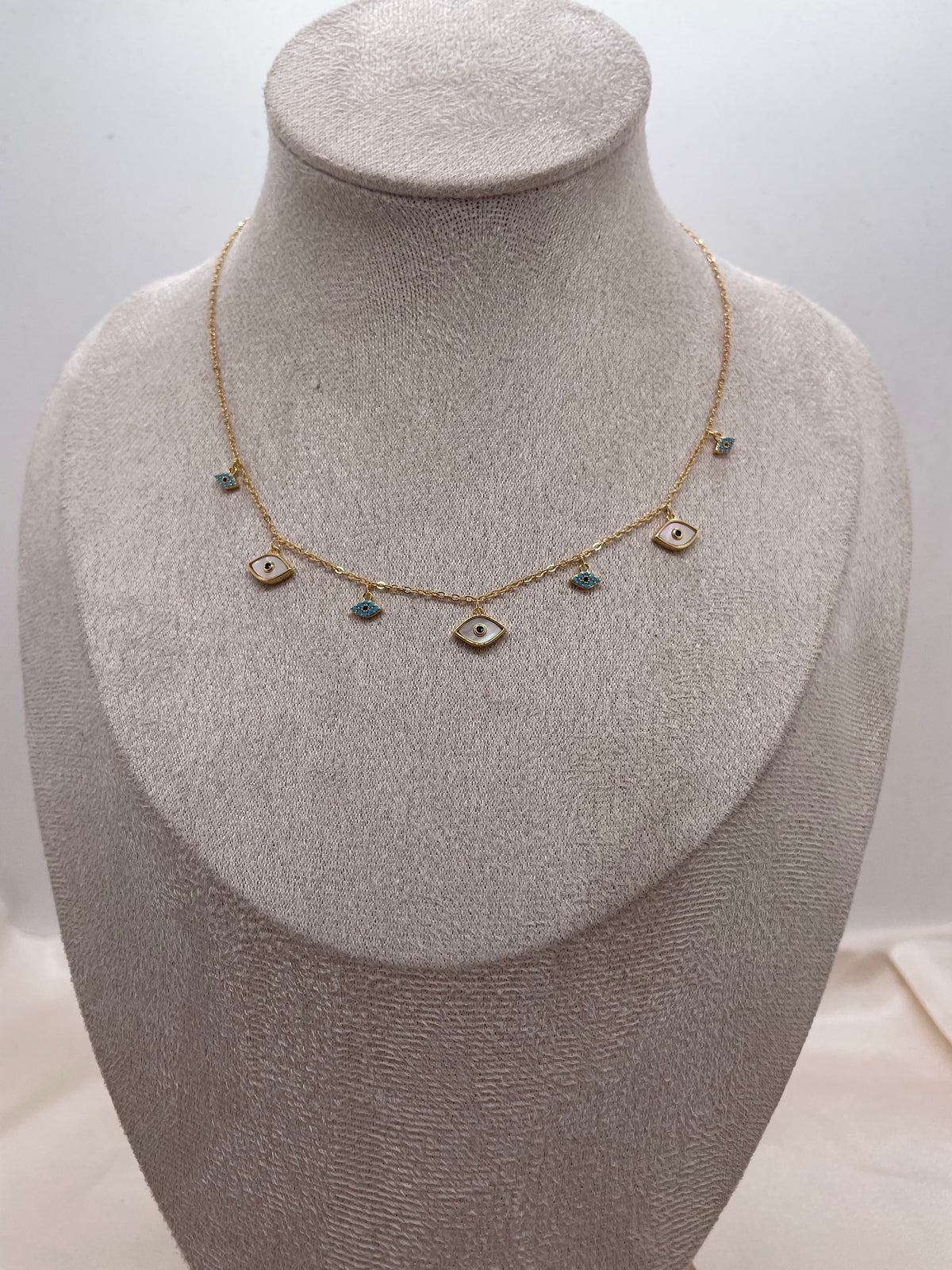 Eye Necklace 000