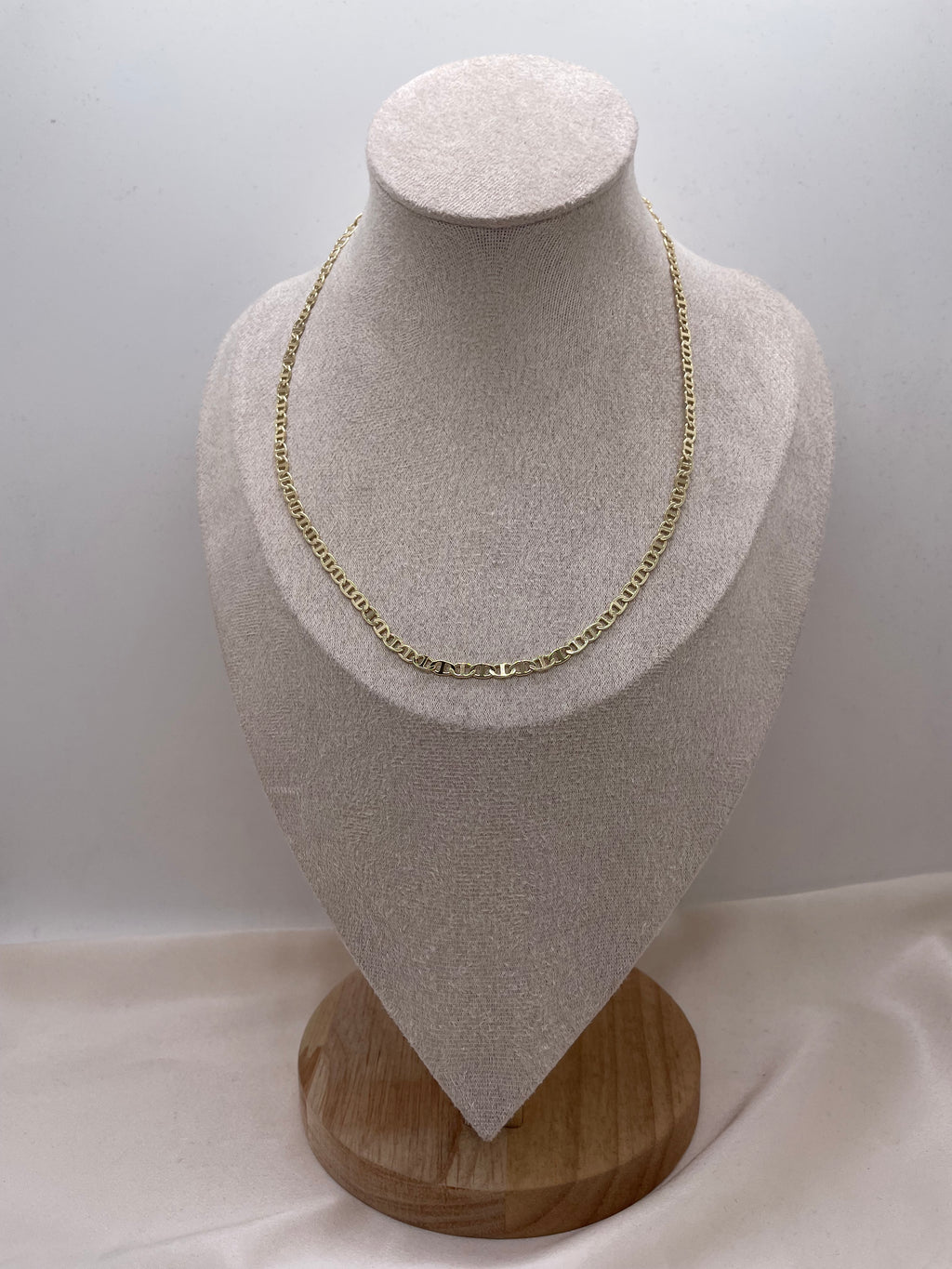 Loui Necklace
