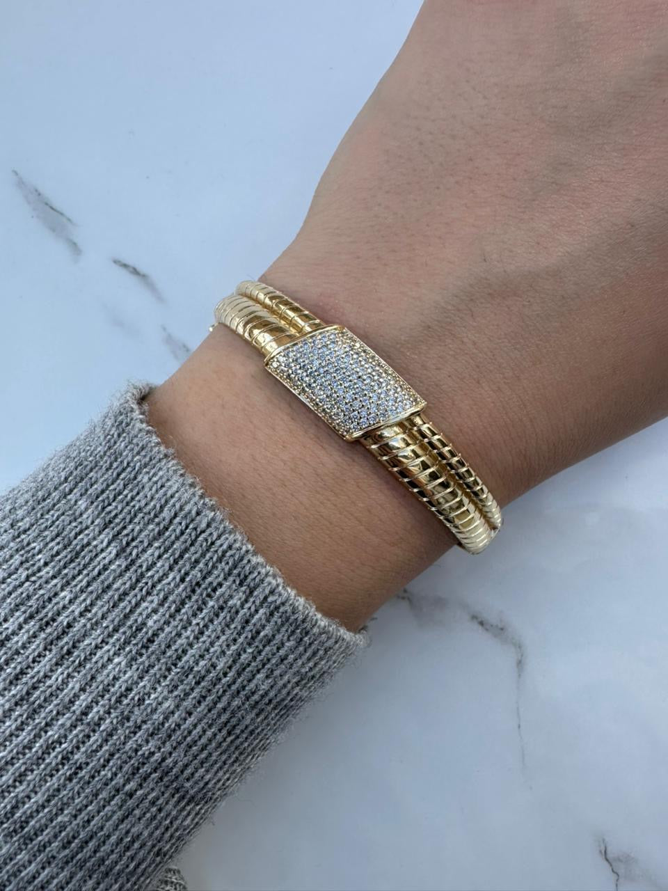 Double zircon bangle