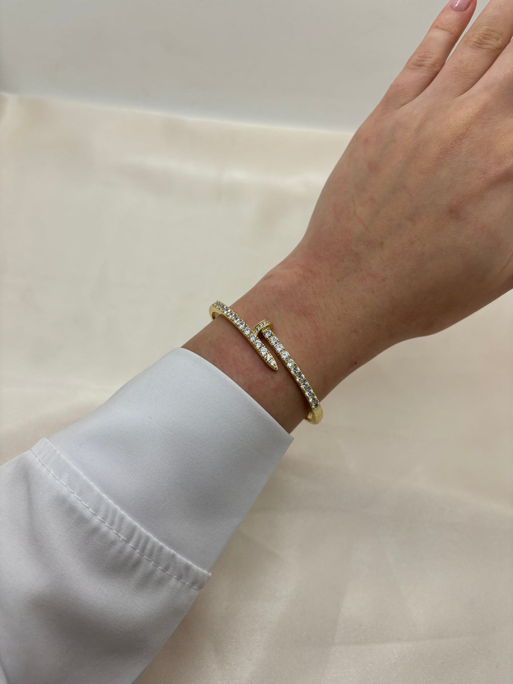 Zircon Cartier bangle