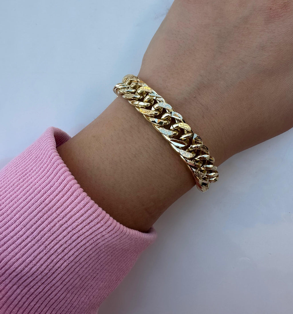 Chunky stamped chain bracelet