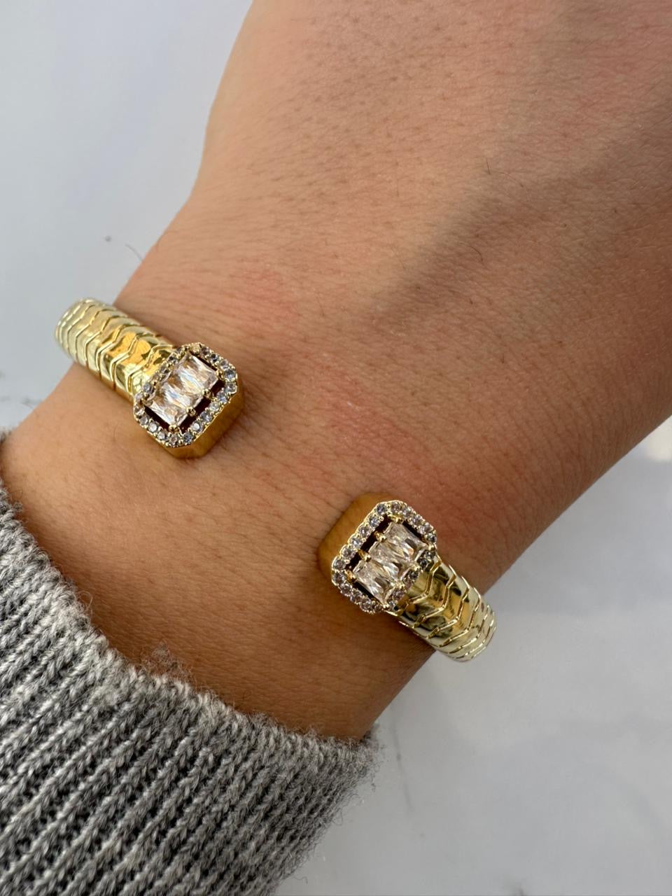 Cube zircon bangle